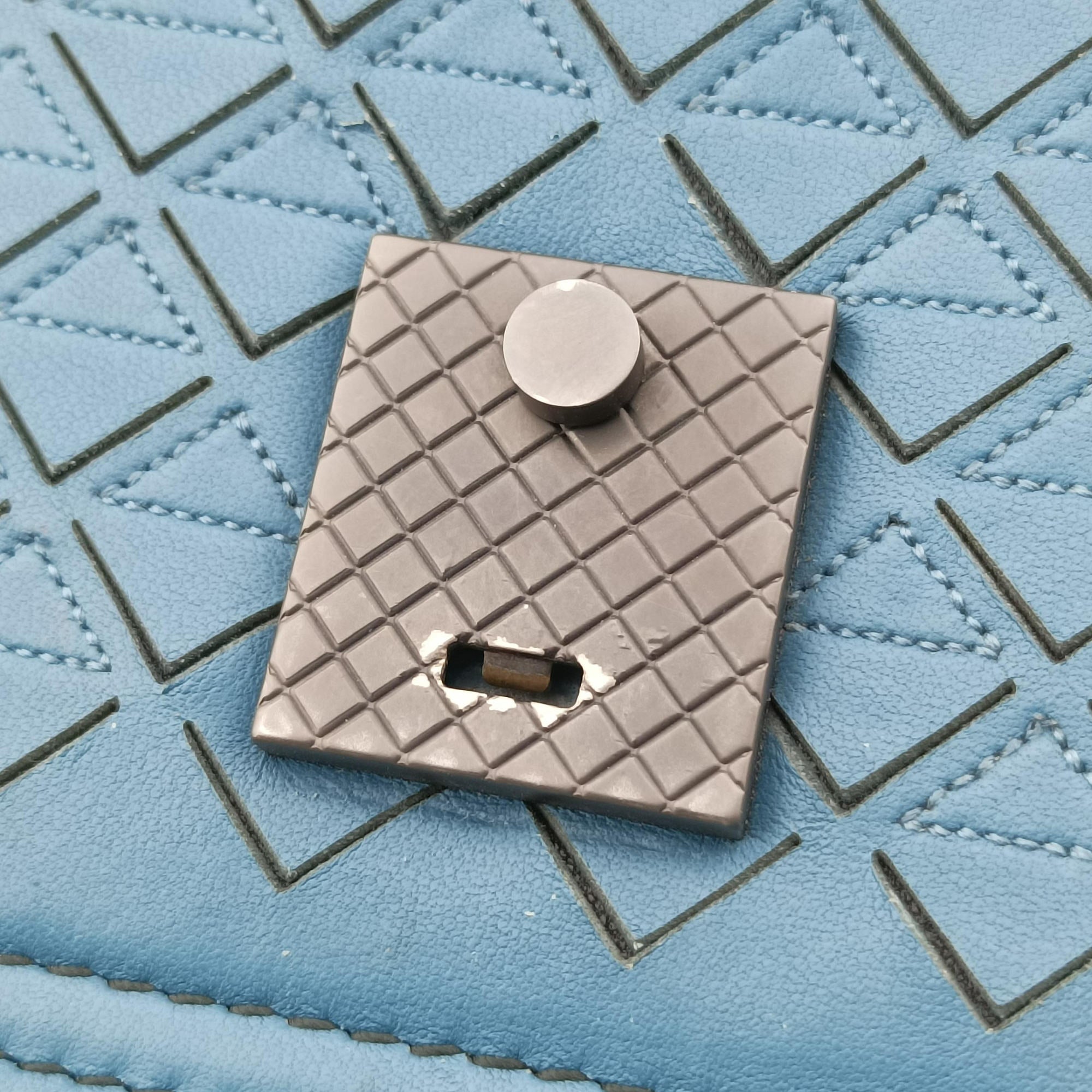Intrecciato Runaway Blue lambskin B06221878Q IC Chipイントレチャート ランナウェイ ブルー ラムスキン B06221878Q ICチップ