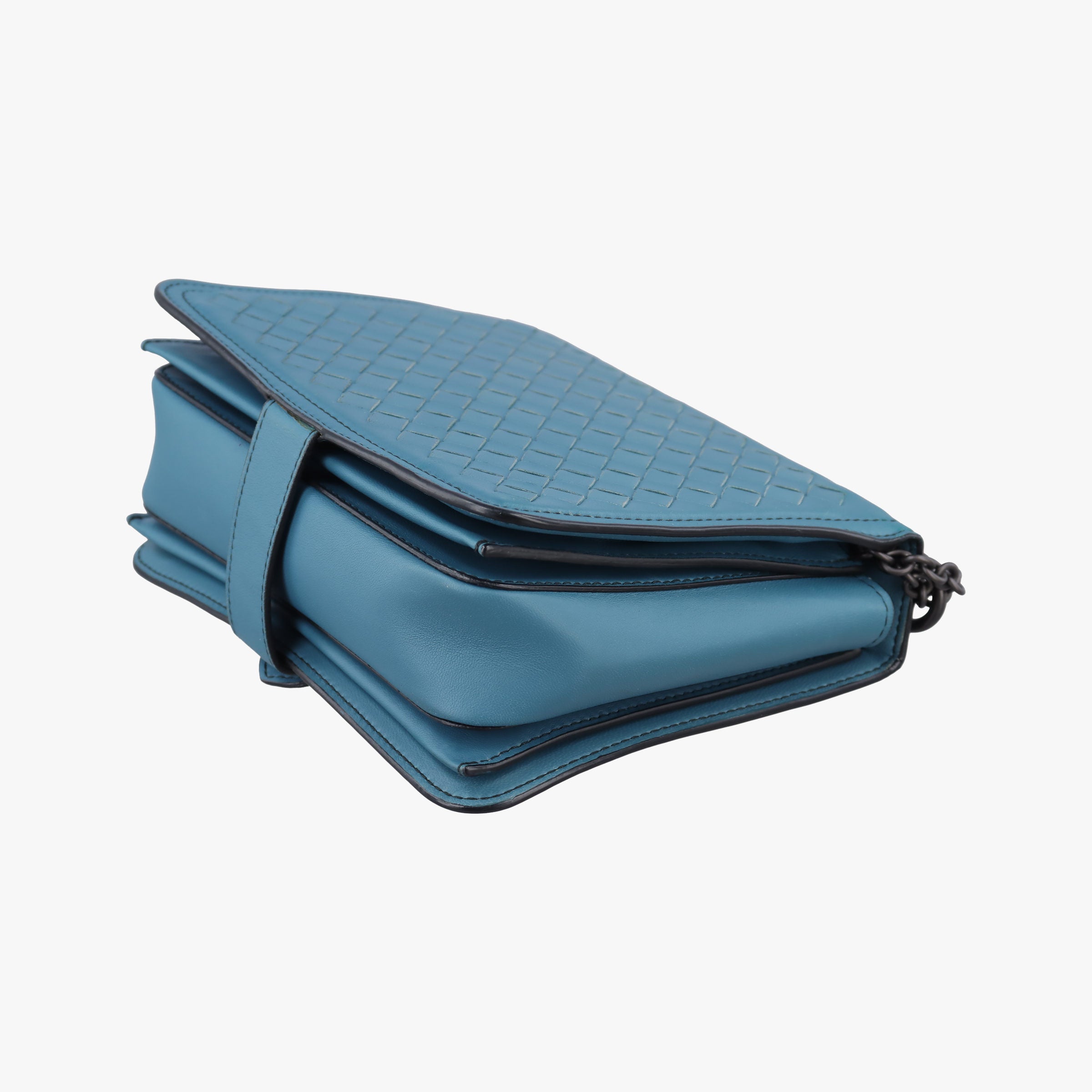 Intrecciato Runaway Blue lambskin B06221878Q IC Chipイントレチャート ランナウェイ ブルー ラムスキン B06221878Q ICチップ