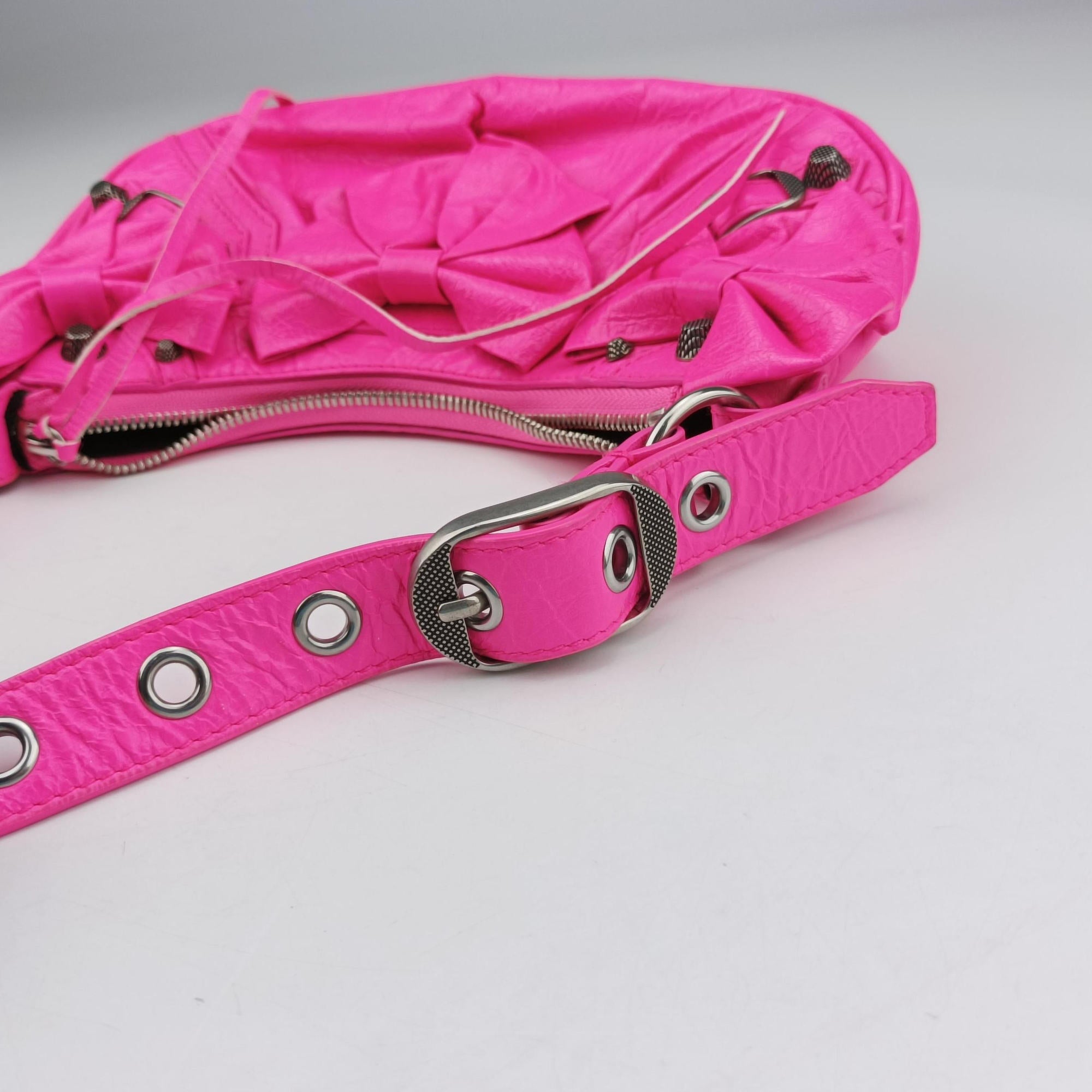 Le Cagole Rose Leather 671309.5634.P.640167ル カゴール ローズ レッド レザー 671309.5634.P.640167