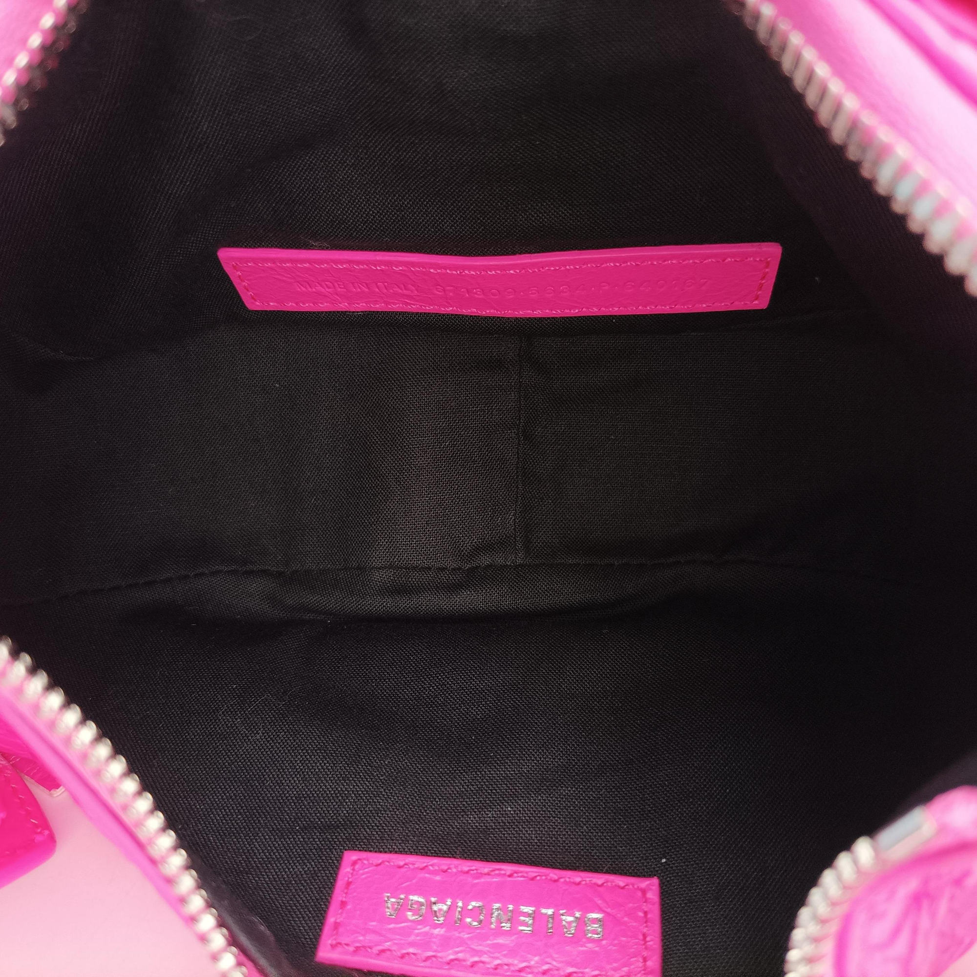 Le Cagole Rose Leather 671309.5634.P.640167ル カゴール ローズ レッド レザー 671309.5634.P.640167
