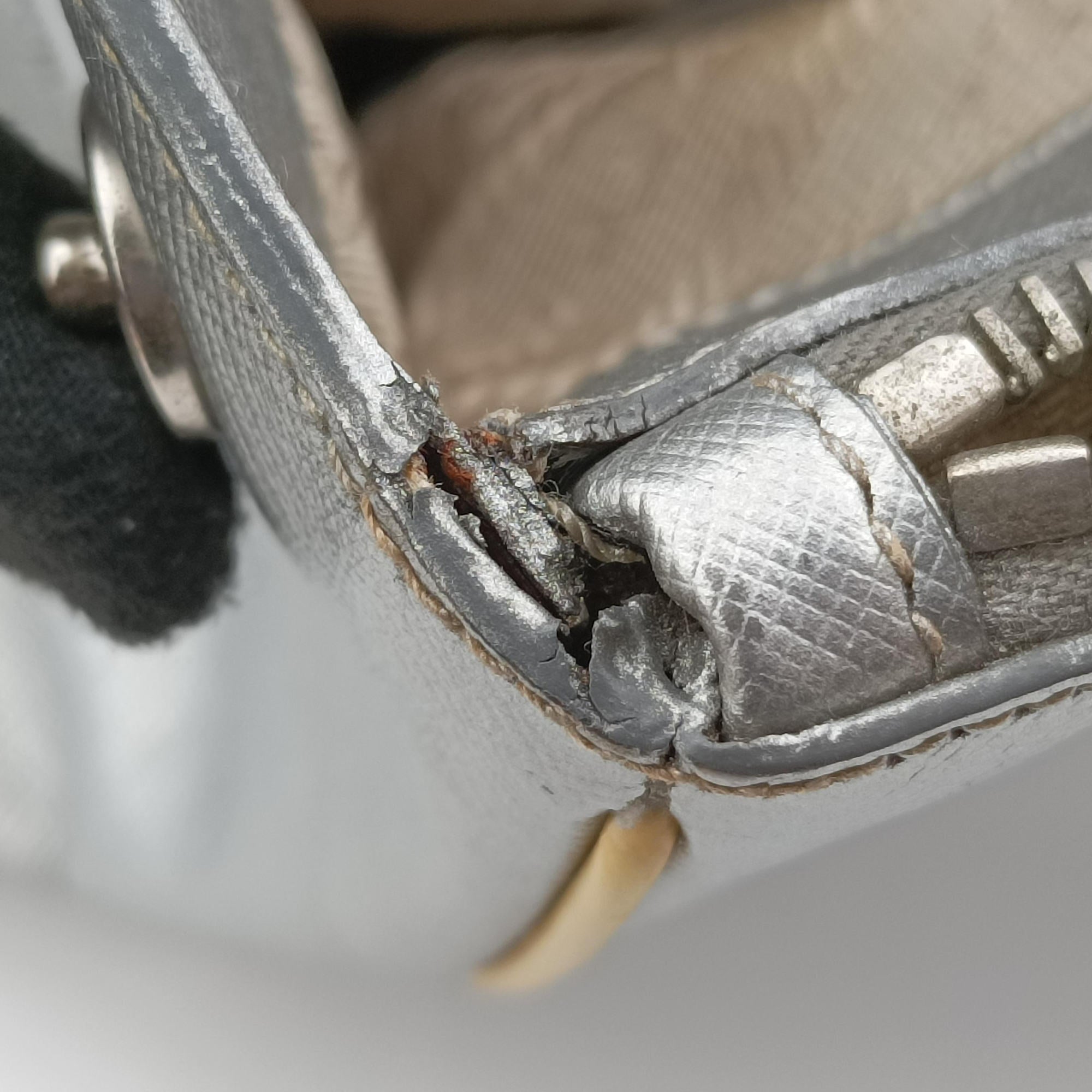 Galleria Silver SAFFIANO Leather BN1874 7 Sガレリア シルバー サフィアーノレザー BN1874 7 S