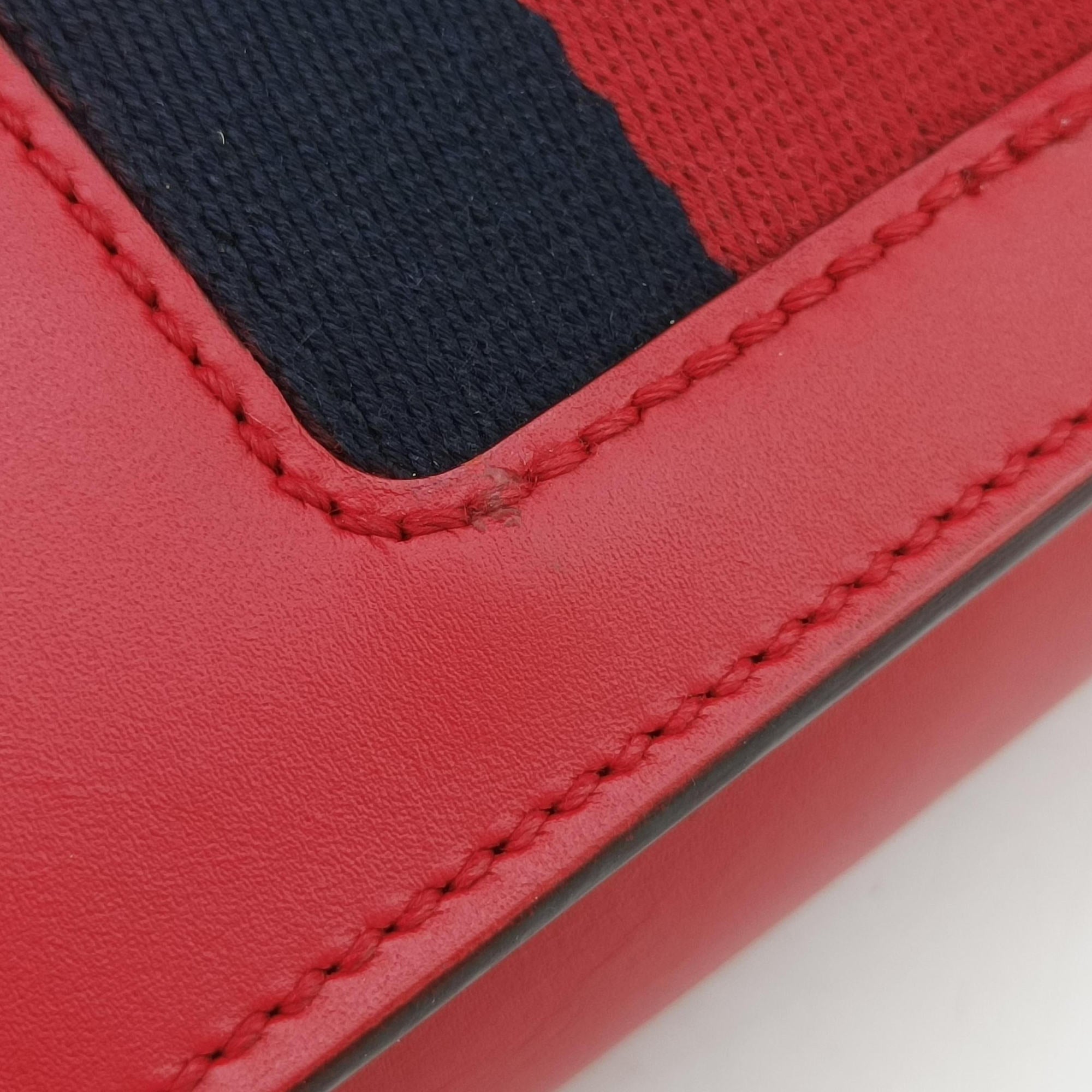 Sylvie Red×navy Leather 421882 A026260090シルヴィ レッド×ネイビー レザー 421882 A026260090