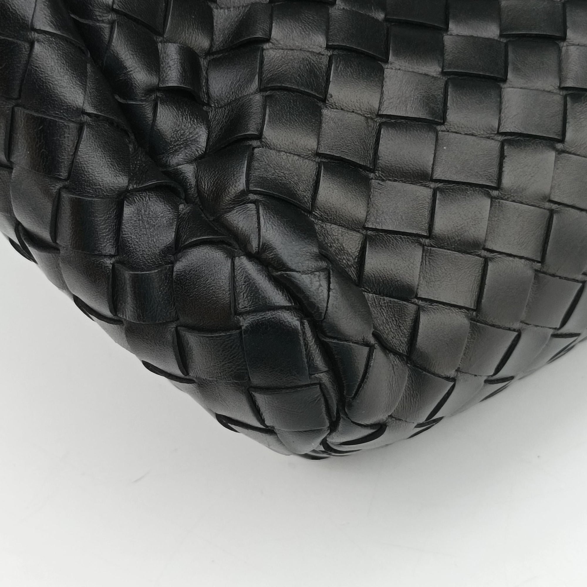 Intrecciato Black lambskin B00885237Gイントレチャート ブラック ラムスキン B00885237G