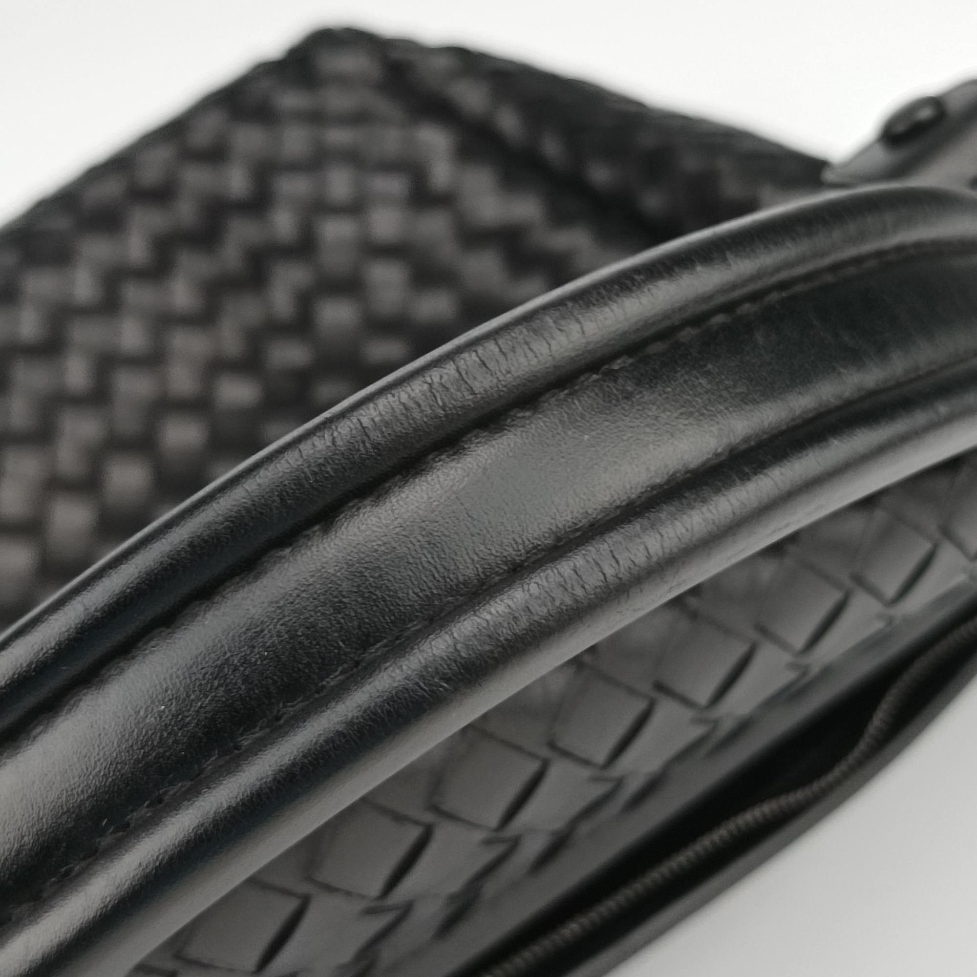 Intrecciato Black lambskin B00885237Gイントレチャート ブラック ラムスキン B00885237G