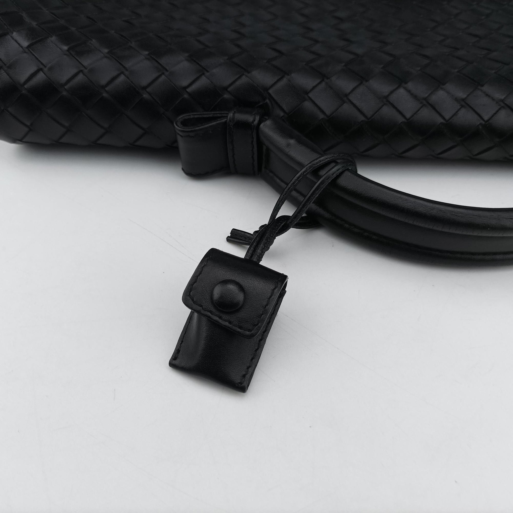 Intrecciato Black lambskin B00885237Gイントレチャート ブラック ラムスキン B00885237G