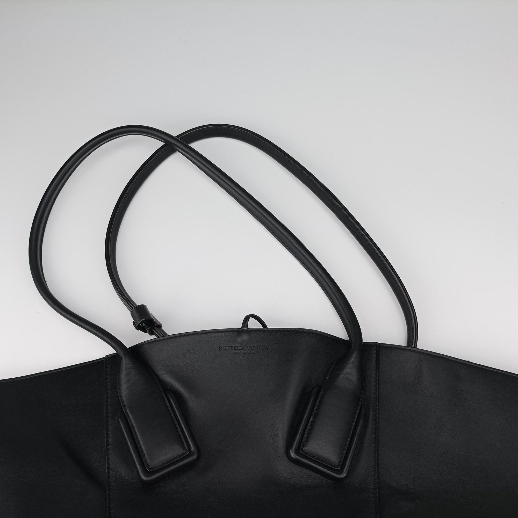 basket Black Leather B08227804Jバスケット ブラック レザー B08227804J