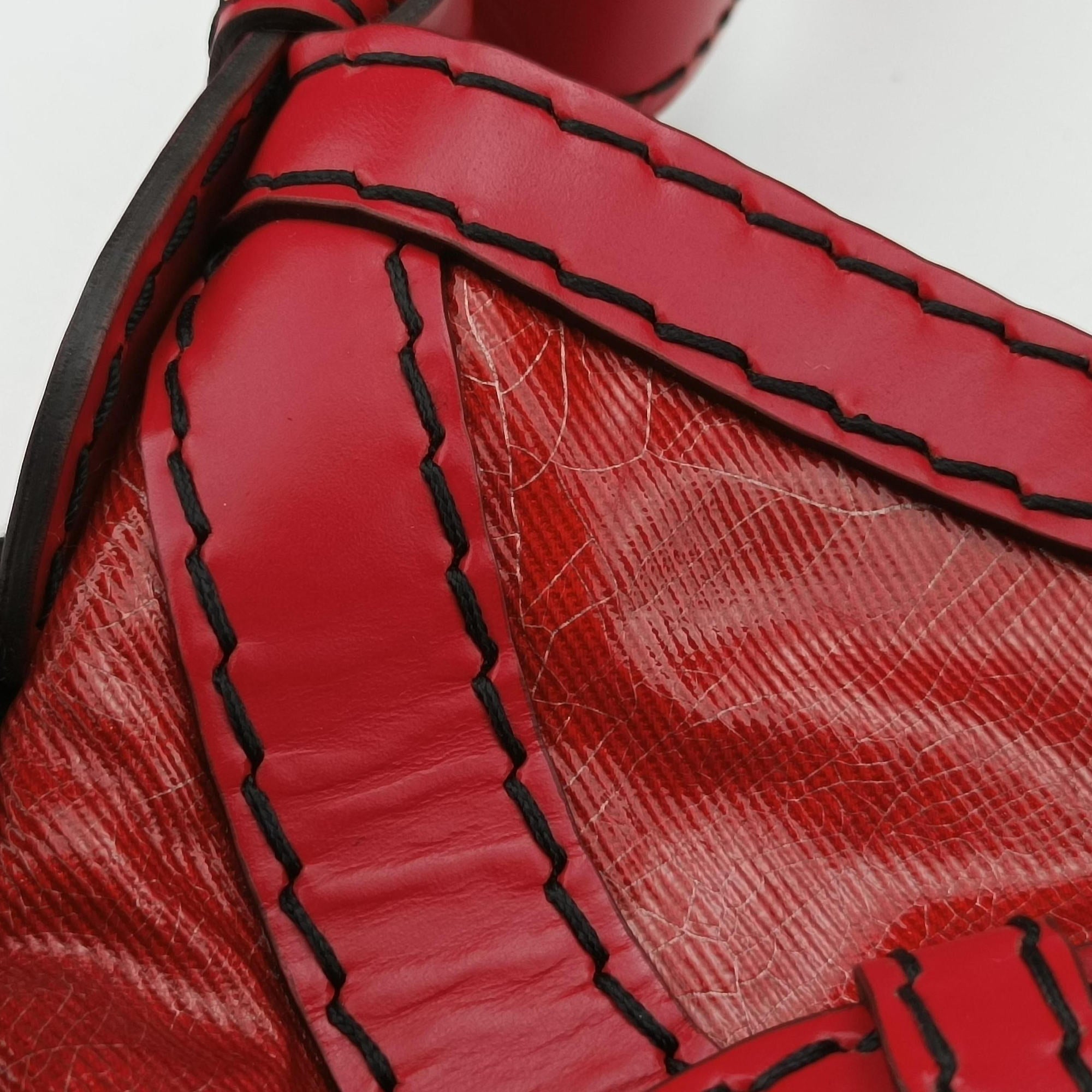 Queen Red Leather × Coated Canvas 189885 F2089704クイーン レッド レザー × コーテッドキャンバス 189885 F2089704