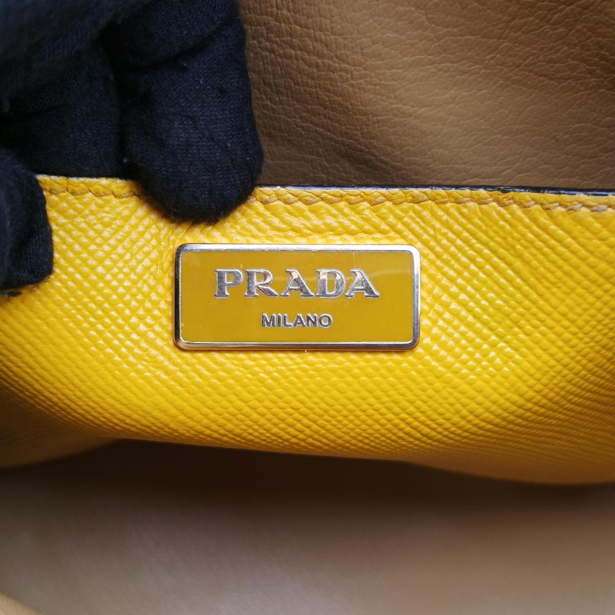 Cuir Top Handle Yellow SAFFIANO Leather BL0902 25クイール トップ ハンドル イエロー サフィアーノレザー BL0902 25