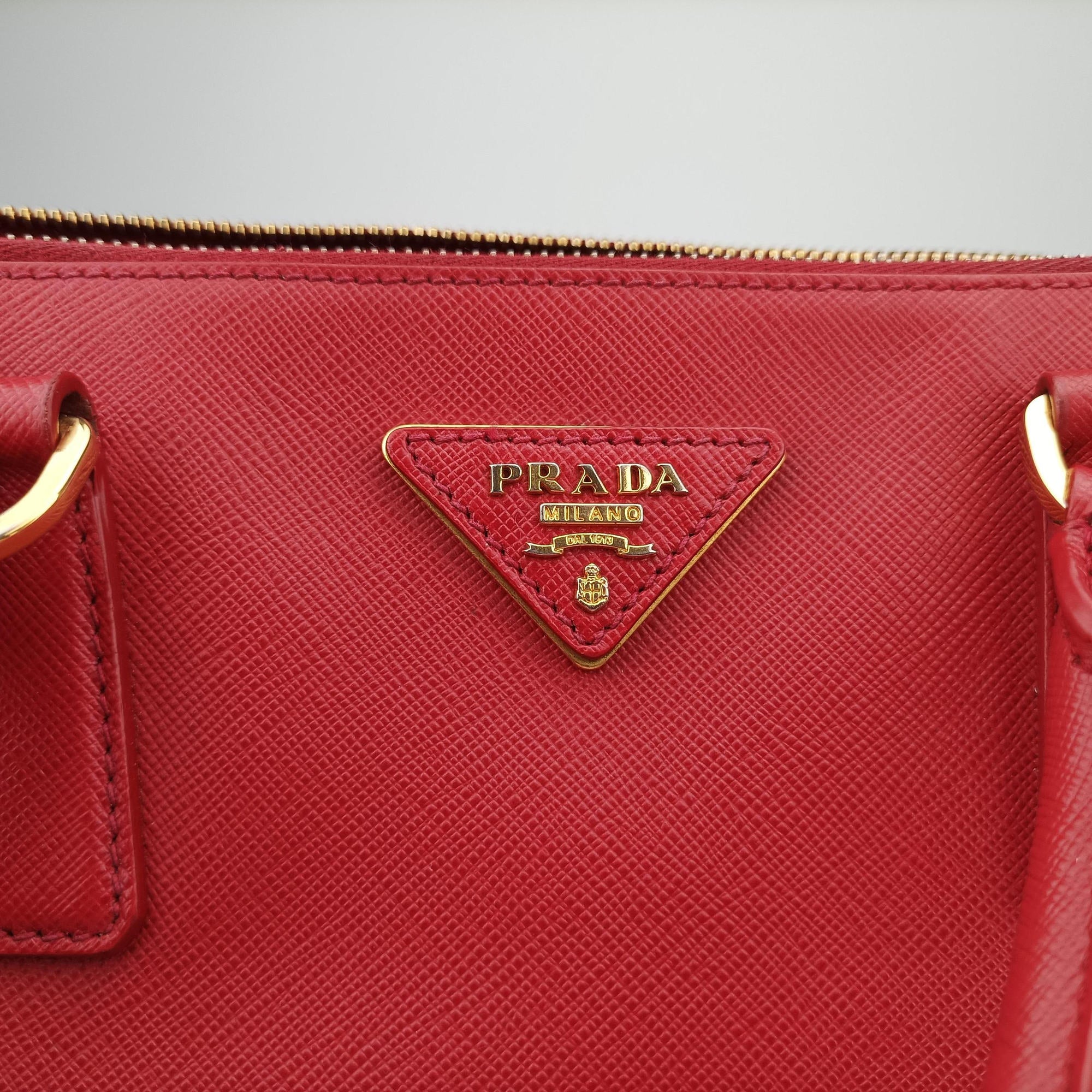Galleria Red SAFFIANO Leather BN1786 31/Yガレリア レッド サフィアーノレザー BN1786 31/Y