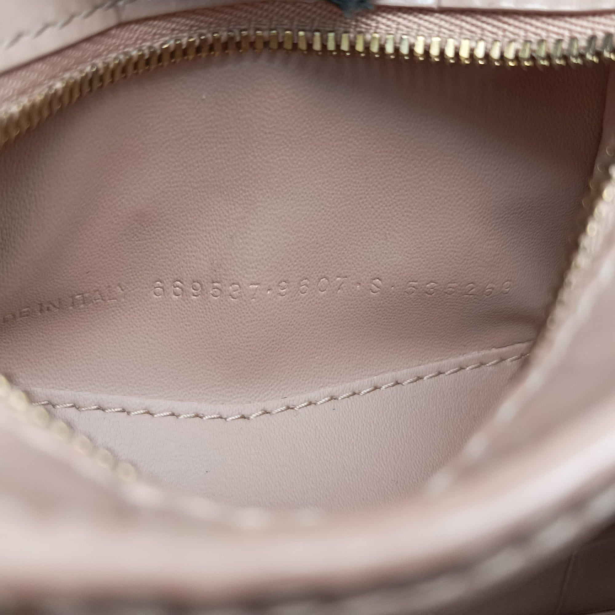 Neo Classic City nano Pink Leather 669537.9607.S.535269ネオ クラシック シティ ナノ ピンク レザー 669537.9607.S.535269