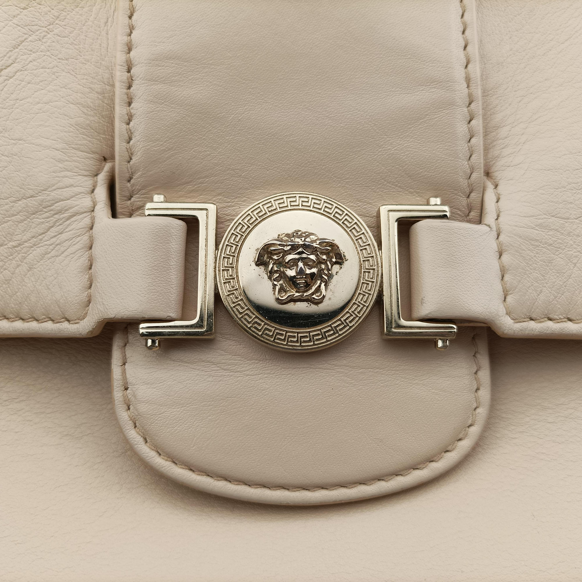 La Medusa Beige Leather 809 944 087 123 ラ メドゥーサ ベージュ レザー 809 944 087 123