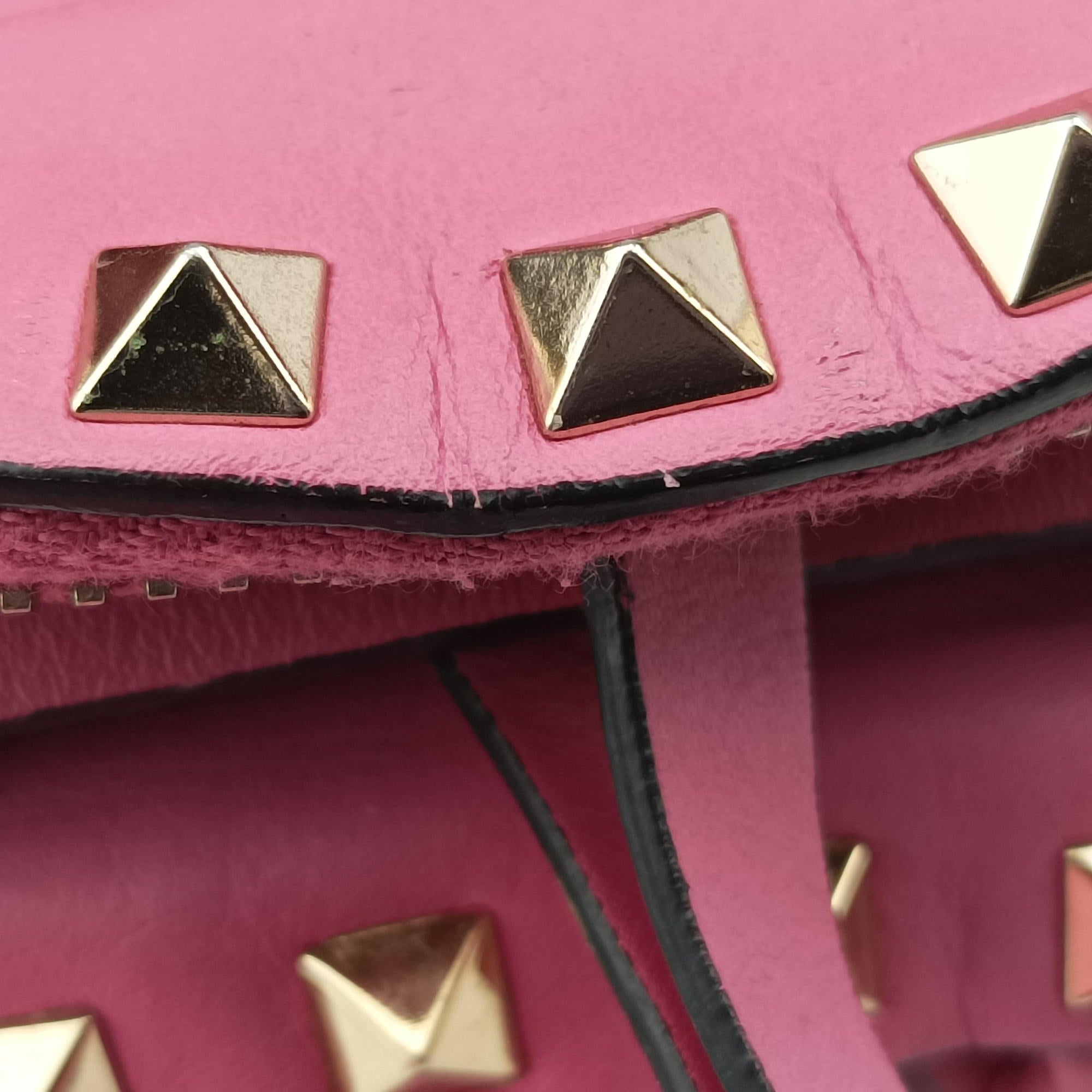Rockstud Pink Leather Lot number unknownロックスタッズ ピンク レザー 製番不明
