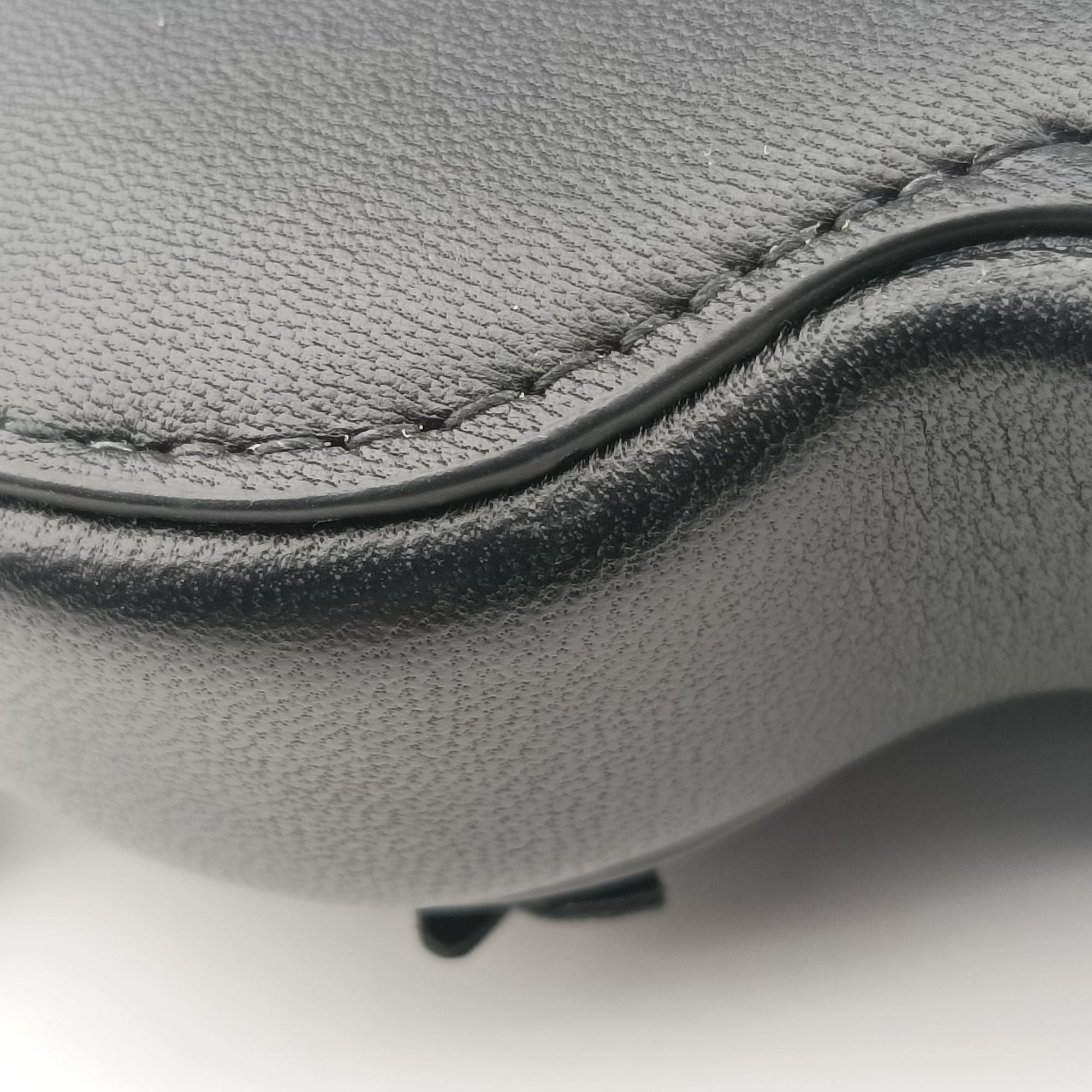 30 Montaigne Removable Black Lambskin 43-MA-121330 モンテーニュ バタフライ ブラック ラムスキン 43-MA-1213