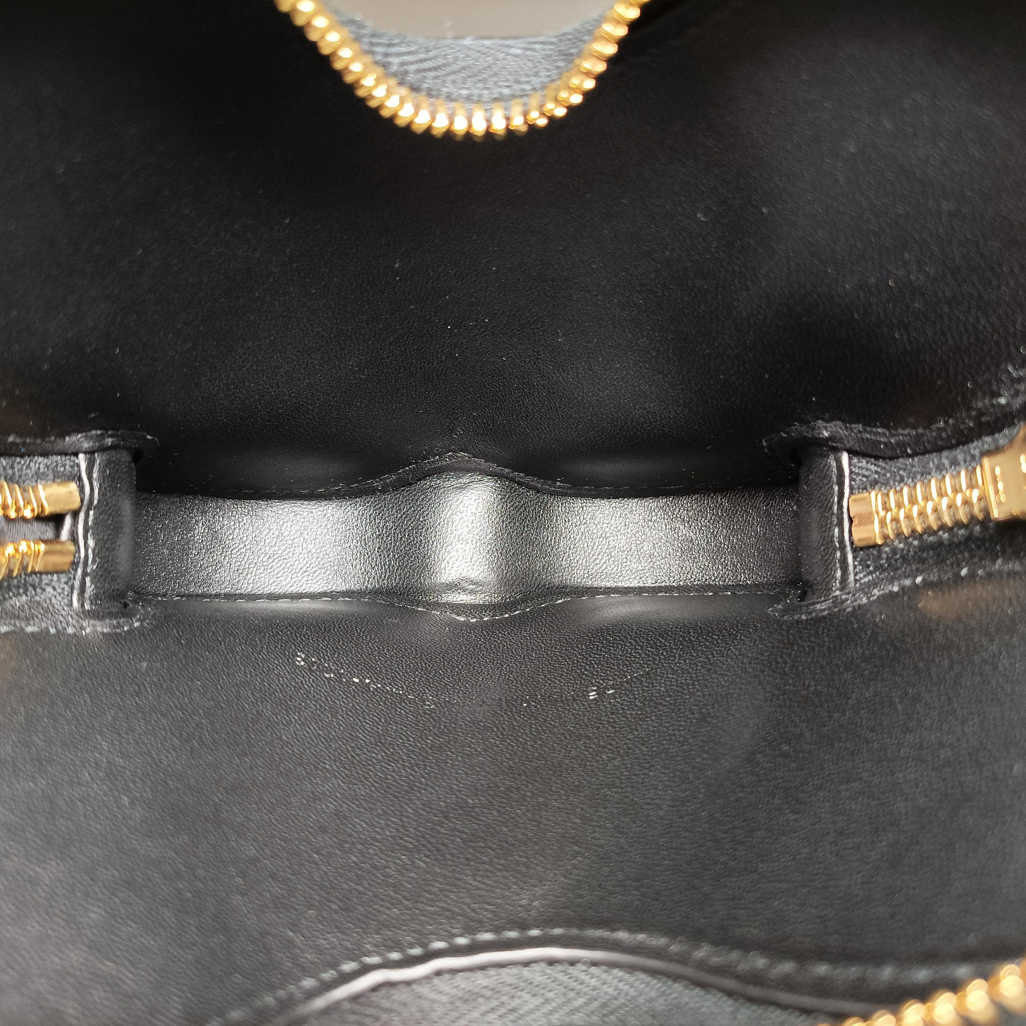 30 Montaigne Removable Black Lambskin 43-MA-121330 モンテーニュ バタフライ ブラック ラムスキン 43-MA-1213