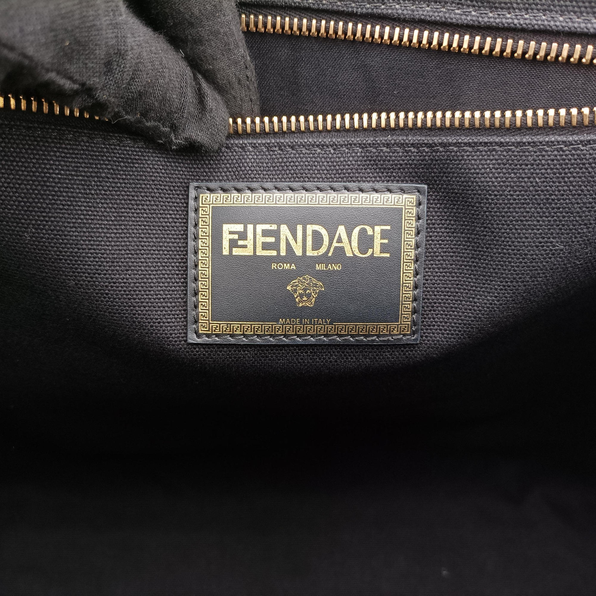 Fendace La Medusa Black×yellow canvas 8BH395 8BH395-AJIA-228-3262サンシャイン ブラック×イエロー キャンバス 8BH395 8BH395-AJIA-228-3262