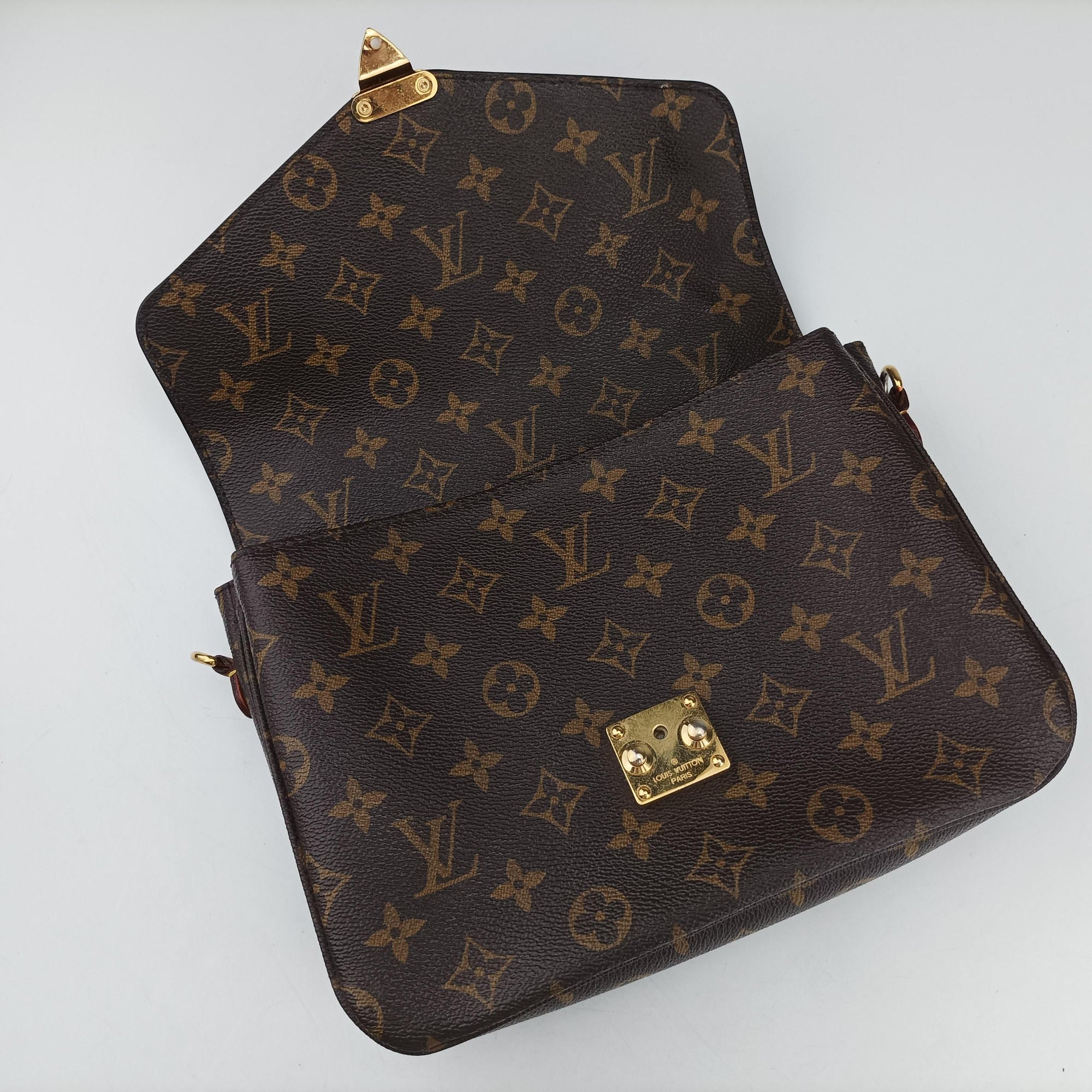 Pochette Metis MM Brown Monogram Canvas M44875 DU3173ポシェットメティスMM モノグラム/ブラウン モノグラムキャンバス M44875 DU3173