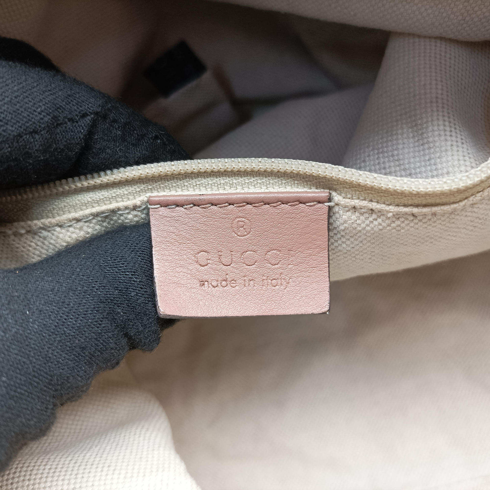 Sukey Beige Leather 247902 D9262550スーキー ベージュ レザー 247902 D9262550