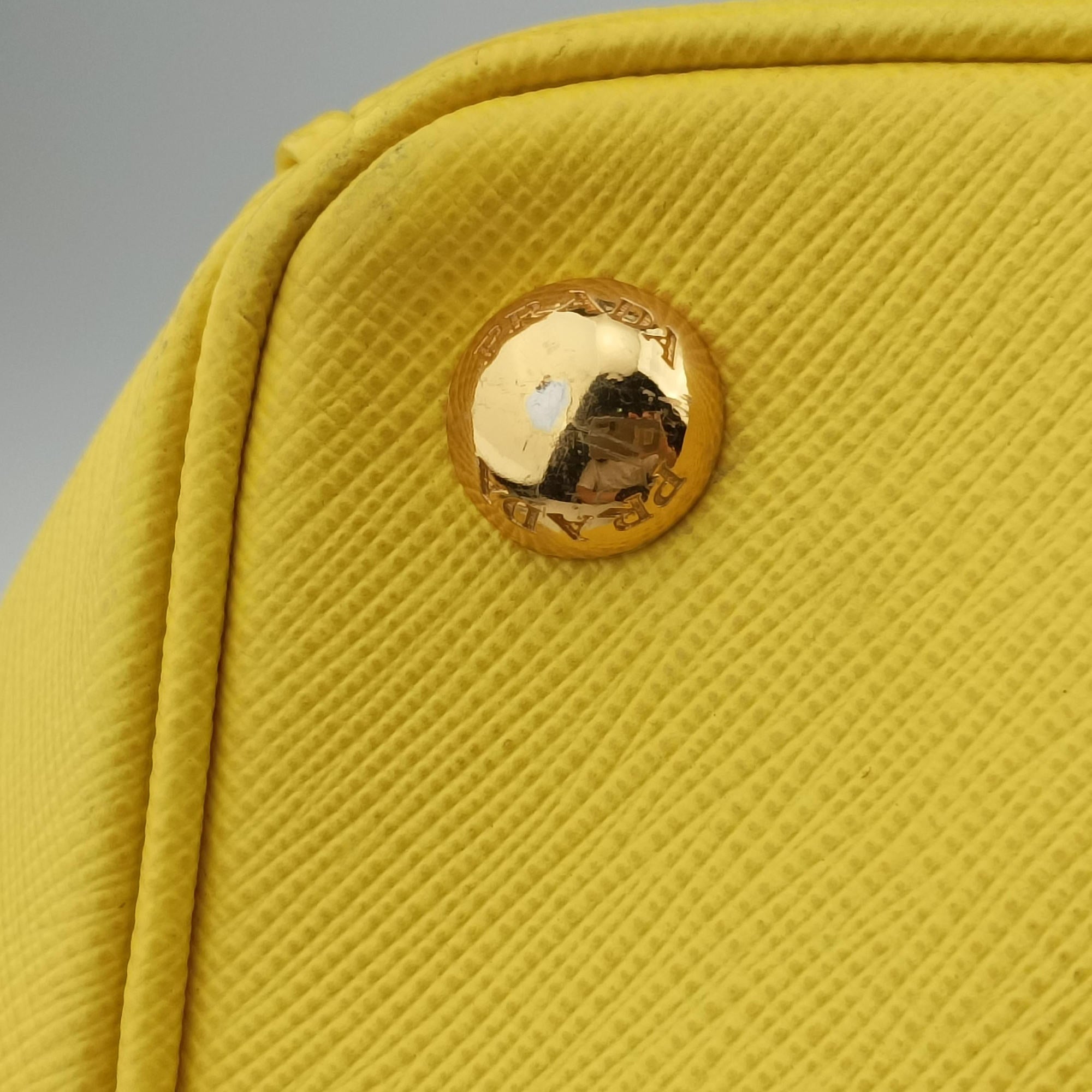 Galleria Yellow SAFFIANO Leather BN2274 7 Cガレリア イエロー サフィアーノレザー BN2274 7 C