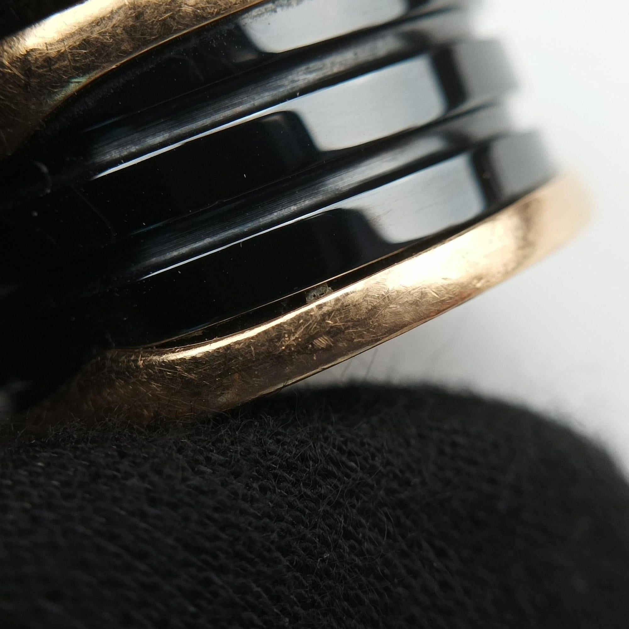 B-zero1 Black×golden AU750 345854 LA1L9Aビーゼロワン ブラック×ゴールド AU750 345854 LA1L9A