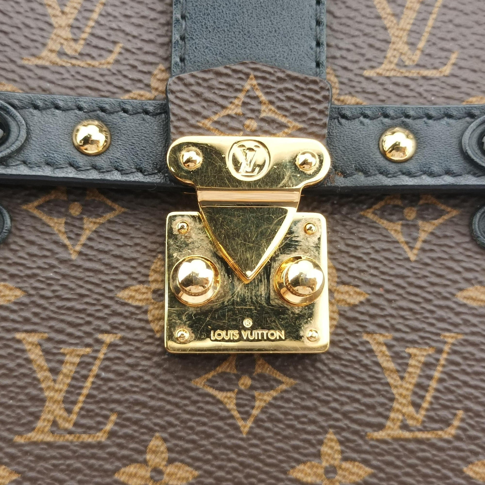 Vertical Trunk Pochette Brown×Black Monogram Canvas x leather M63913 FZ4199 IC Chipポシェット トランクヴェルティカル ブラウンxブラック モノグラムキャンバス×レザー M63913 FZ4199 ICチップ