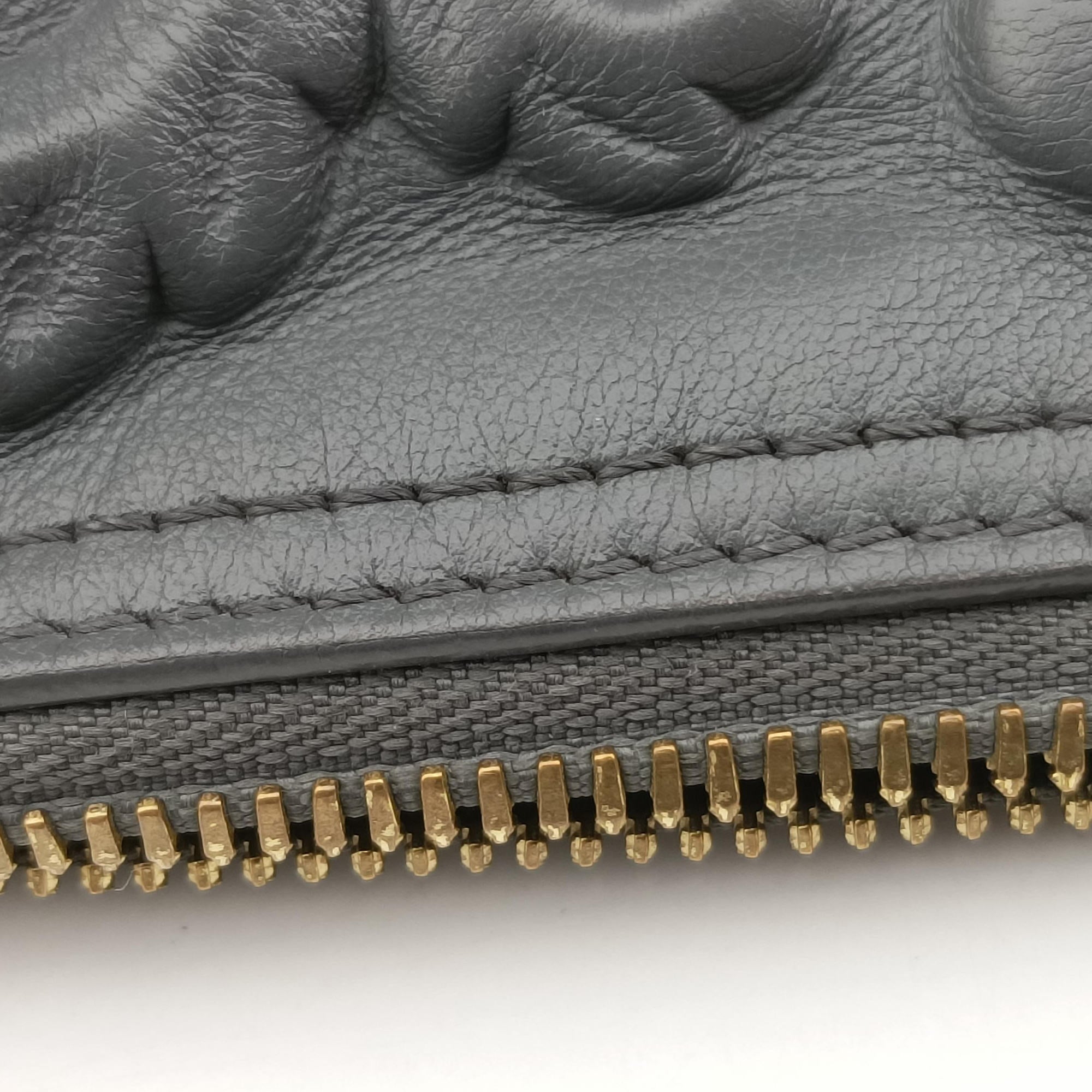 Versailles Ornament City Keepall Dark Shadow Gray Debossed Monogram M21835 IC Chipヴェルサイユ オーナメント シティ キーポル ダークシャドウ グレー モノグラム・デボス M21835 ICチップ