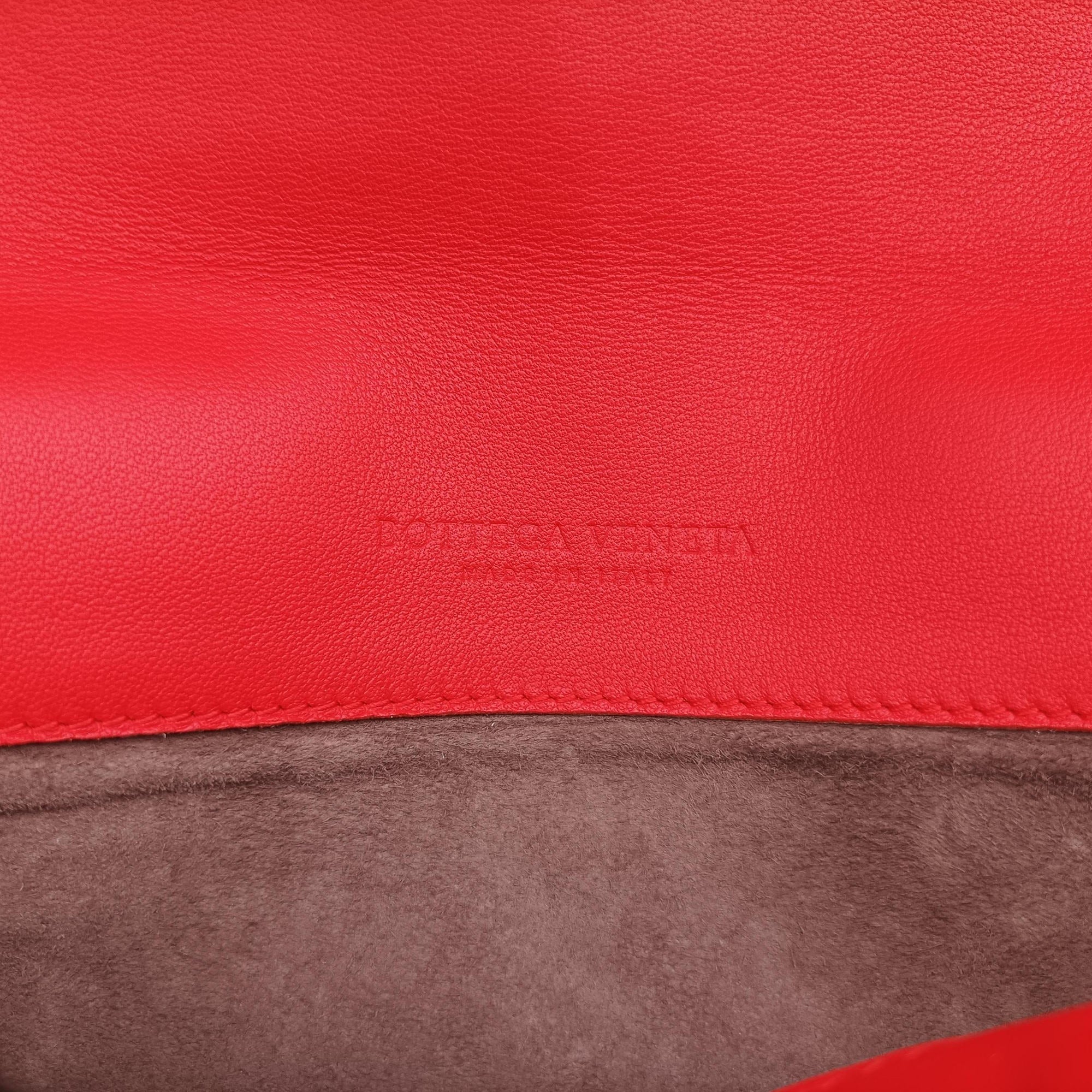 Intrecciato Rialto Red lambskin B05339301Nイントレチャート リアルト レッド ラムスキン B05339301N