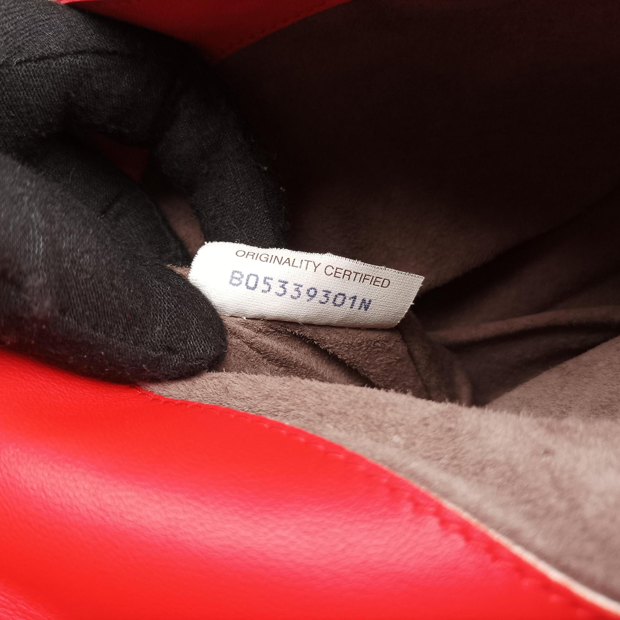 Intrecciato Rialto Red lambskin B05339301Nイントレチャート リアルト レッド ラムスキン B05339301N