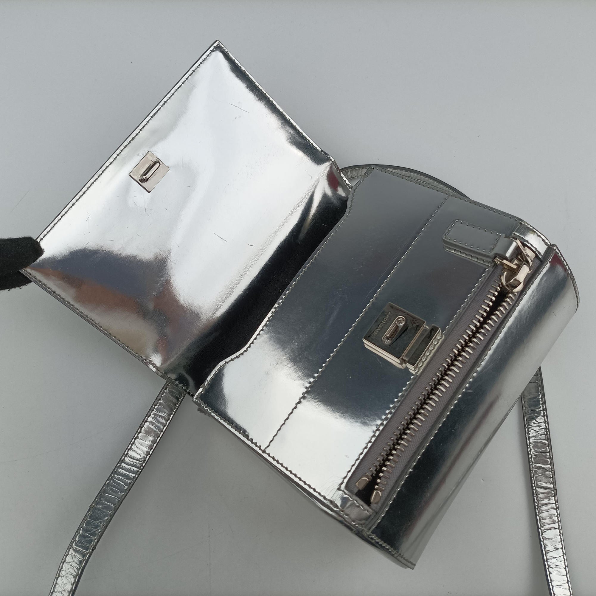 Pandora Box Silver Patent Leather TE0134パンドラ ボックス シルバー パテント TE0134