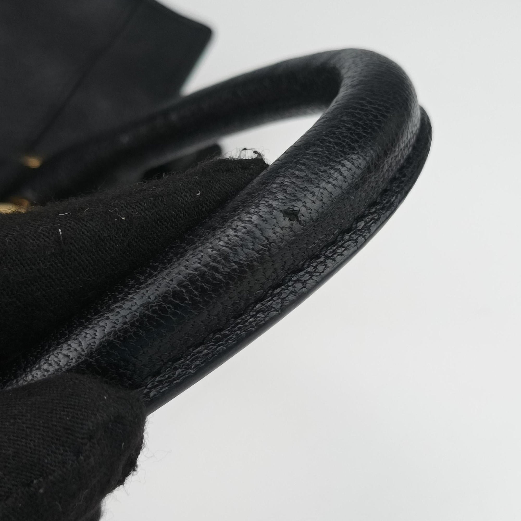 Cabas ChYc Black Leather 400666 FLY400666.Y0317カバスシック ブラック レザー 400666 FLY400666.Y0317
