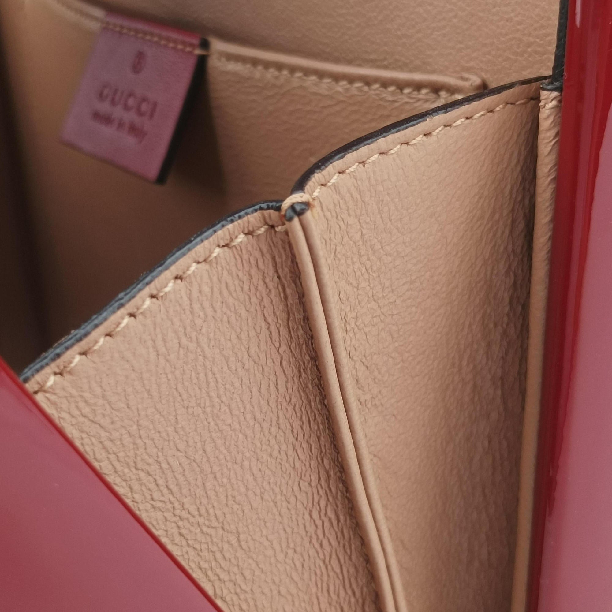 Sylvie 1969 Red Patent Leather 589479 A030736550シルヴィ 1969 レッド パテント 589479 A030736550