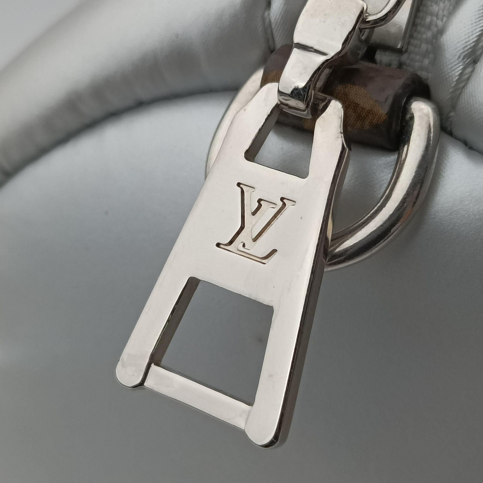Speedy Bandouliere 25 Silver Recycled metallic nylon M20973 IC Chipスピーディバンドリエール25 シルバー リサイクル メタリック ナイロン M20973 ICチップ
