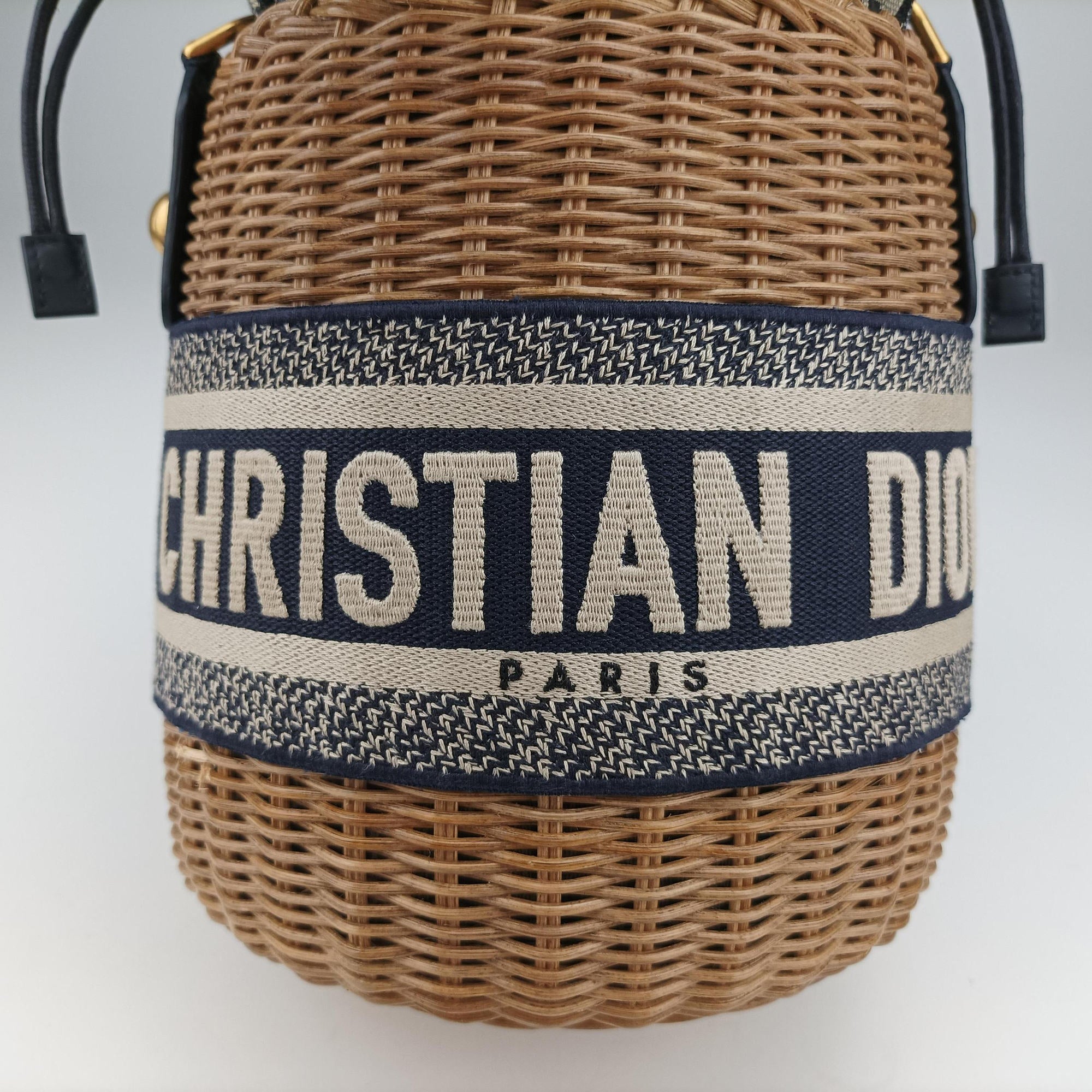 Wicker Basket Beige×navy Natural wicker×Dior oblique jacquard 63-MA-0211ウィッカー バケット ベージュ×ネイビー ナチュラルウィッカー×ディオール オブリーク ジャカード 63-MA-0211