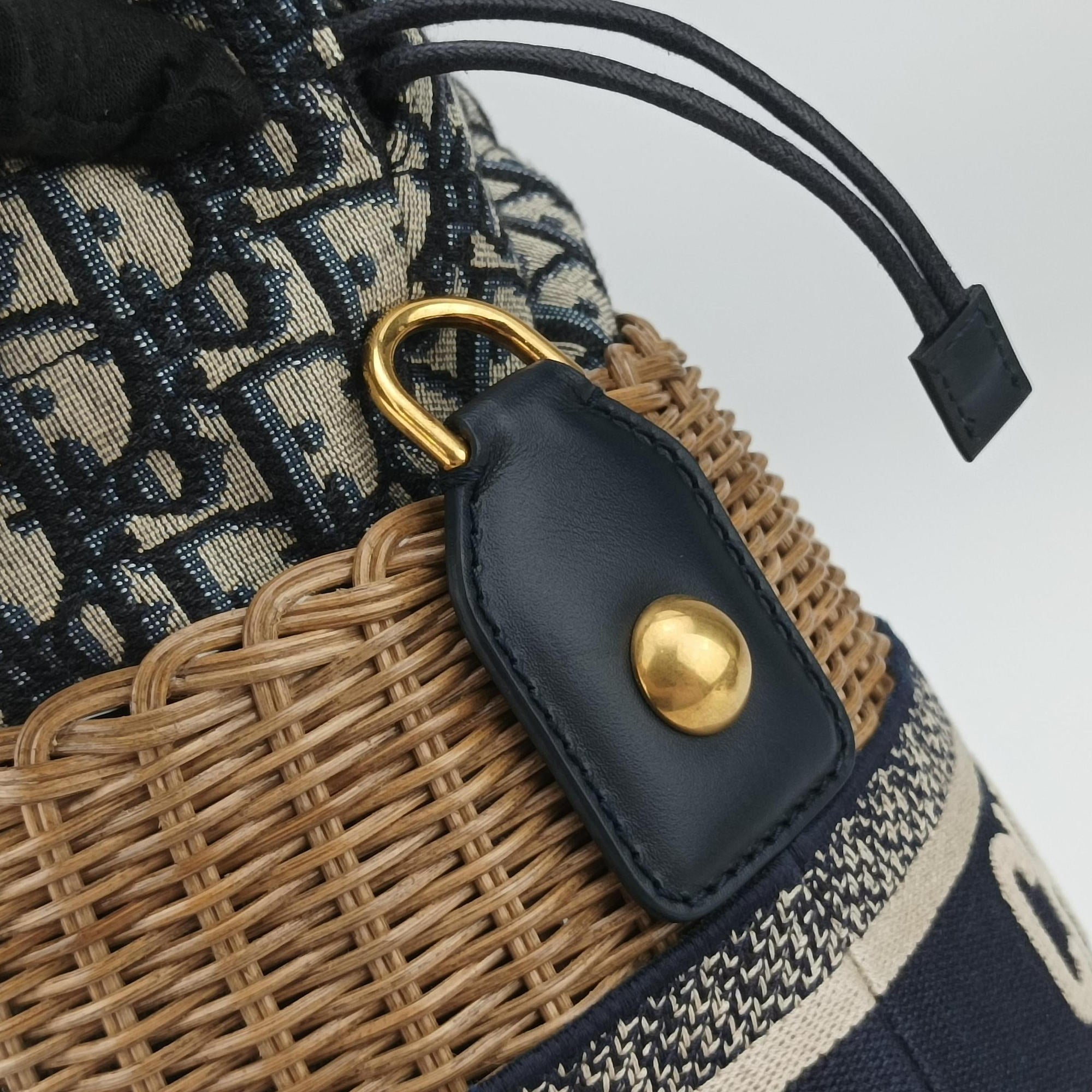 Wicker Basket Beige×navy Natural wicker×Dior oblique jacquard 63-MA-0211ウィッカー バケット ベージュ×ネイビー ナチュラルウィッカー×ディオール オブリーク ジャカード 63-MA-0211
