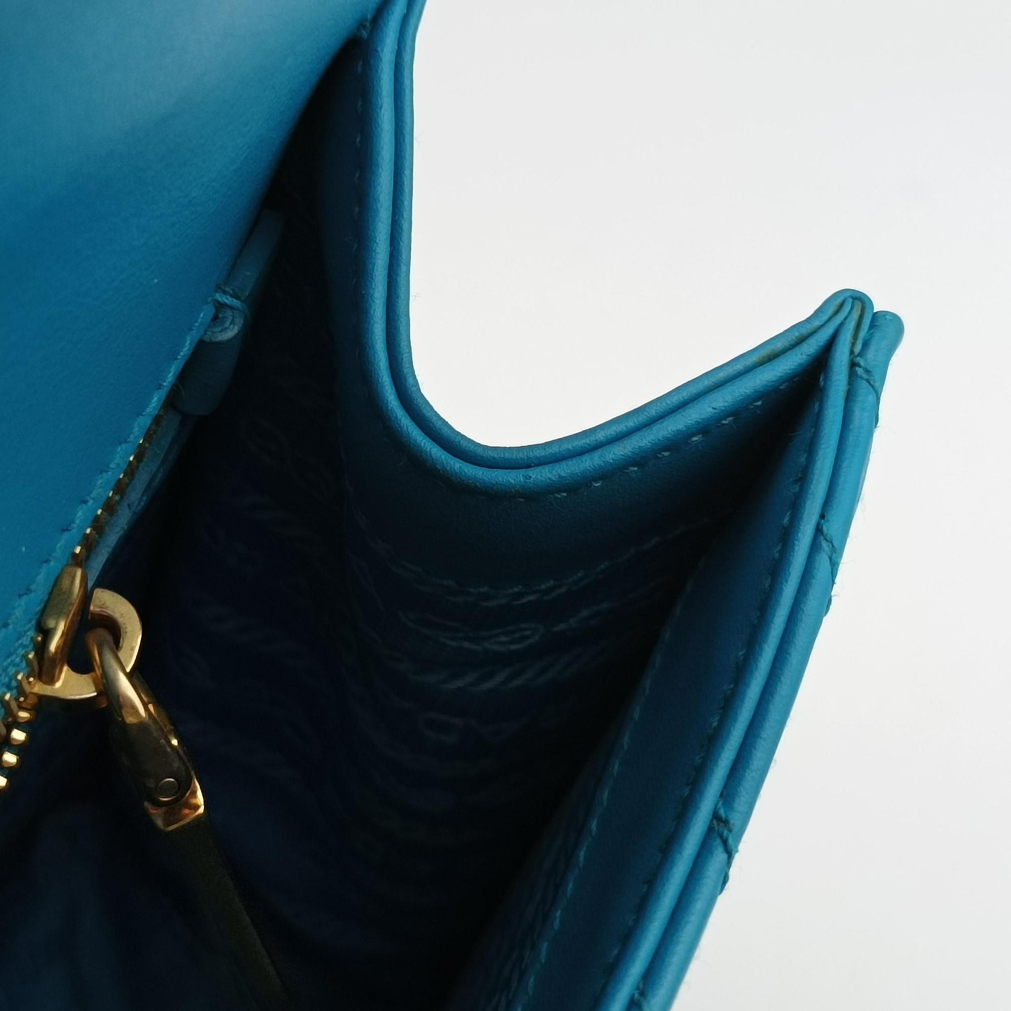 Turn lock Chevron Impunture Autre Cuir Blue Leather 31/A3ターン ロック ブルー レザー 31/A3