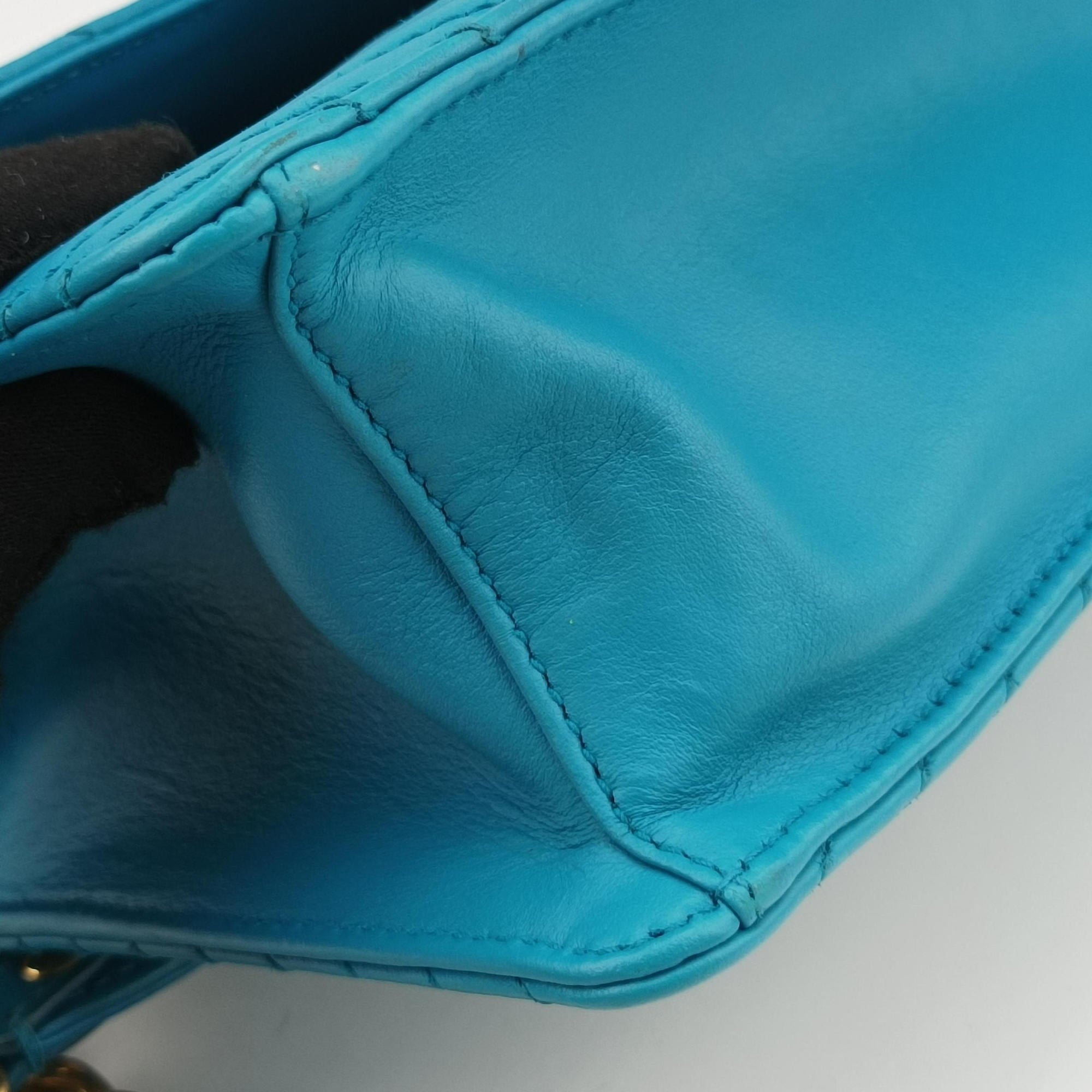 Turn lock Chevron Impunture Autre Cuir Blue Leather 31/A3ターン ロック ブルー レザー 31/A3
