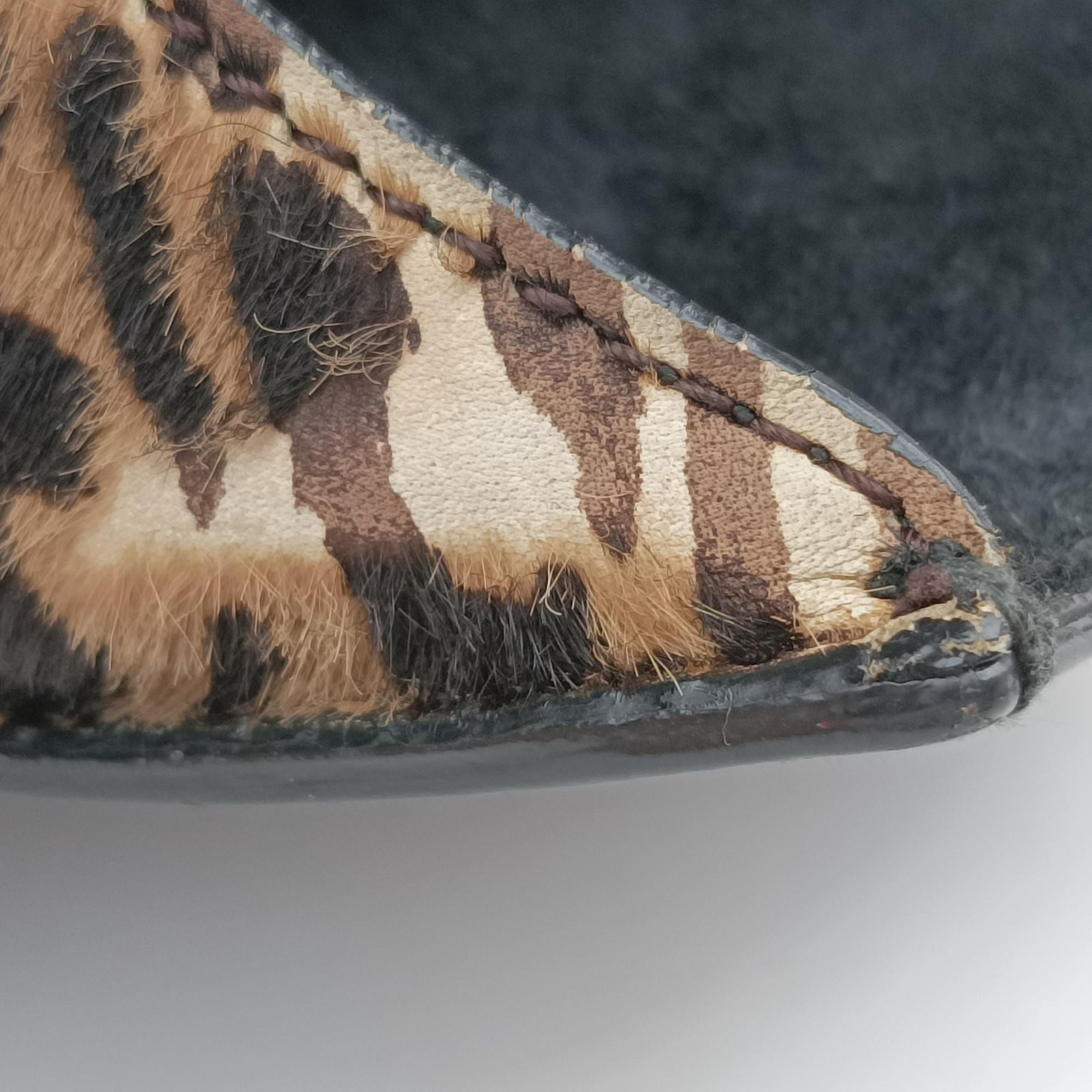 Serpenti Scaglie Black × Leopard Pattern Pony × Leather EK.F14.37788セルペンティ スカリエ ブラック × レオパード柄 ハラコ×レザー EK.F14.37788