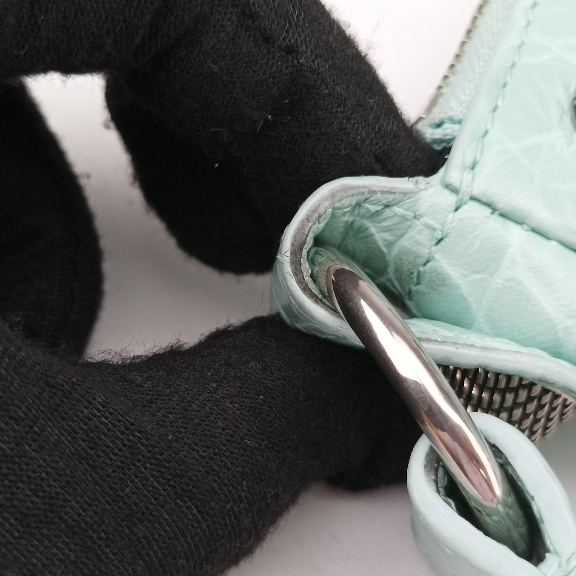 Le Cagole mini Blue lambskin 671309.3914.Q.002123ル カゴール ミニ ブルー ラムスキン 671309.3914.Q.002123