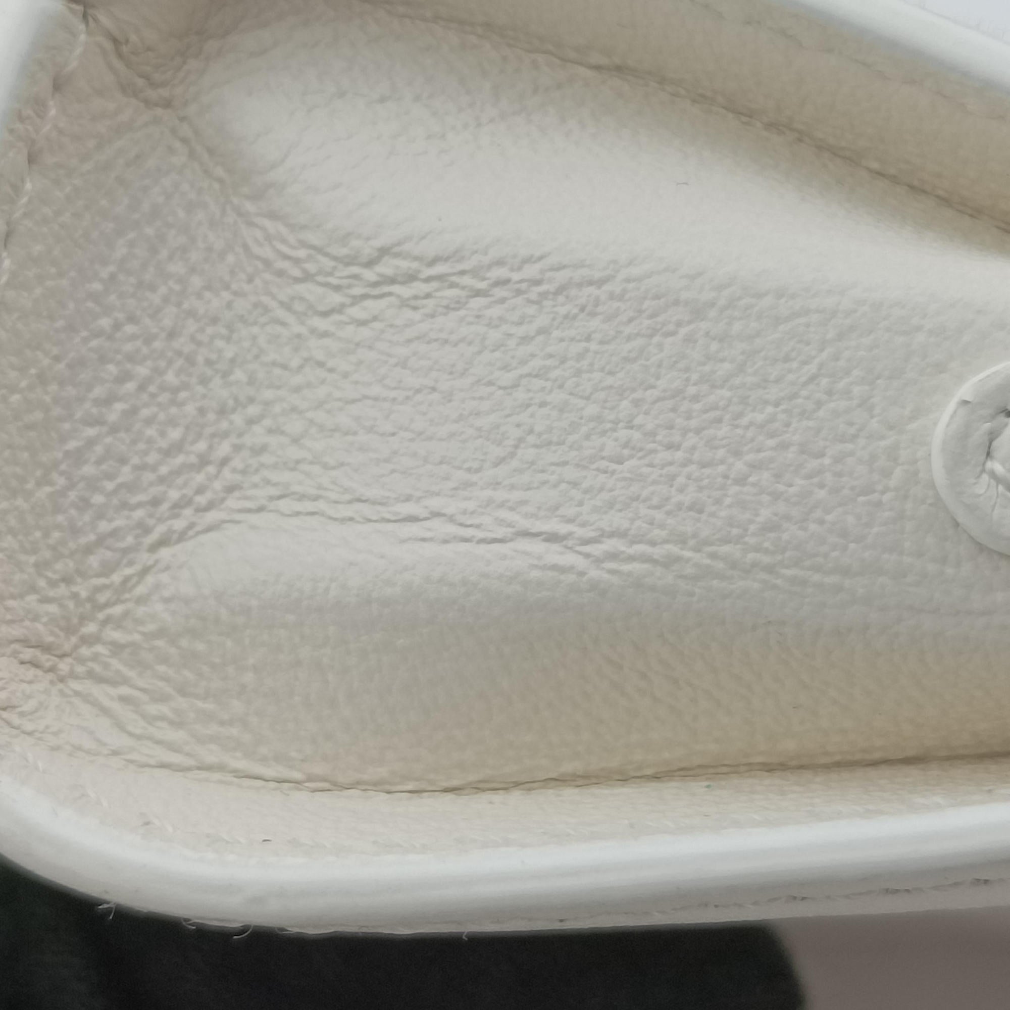 Tampete White Leather タンペート ホワイト レザー