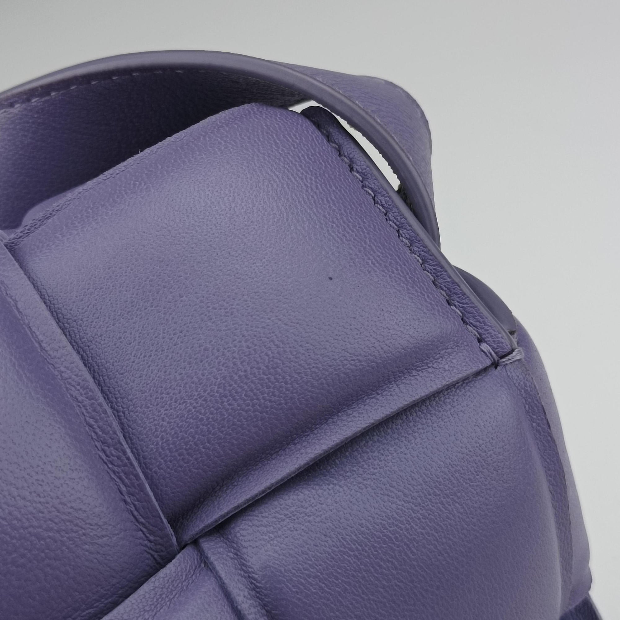 Padded Cassette Purple lambskin B09281057Oパデッド カセット パープル ラムスキン B09281057O
