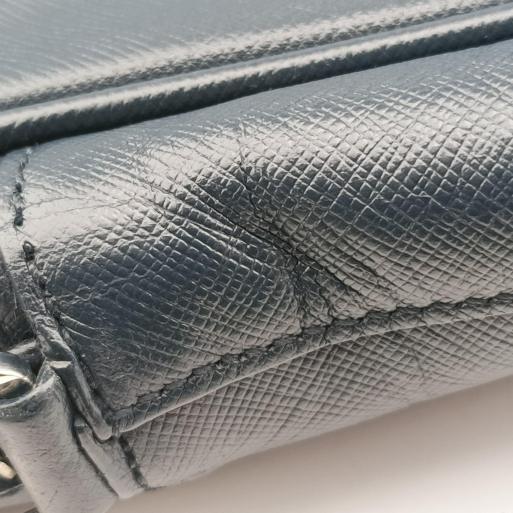 Business Briefcase Navy SAFFIANO Leather 2VE011 7/A 208ビジネス ブリーフケース ネイビー サフィアーノレザー 2VE011 7/A 208