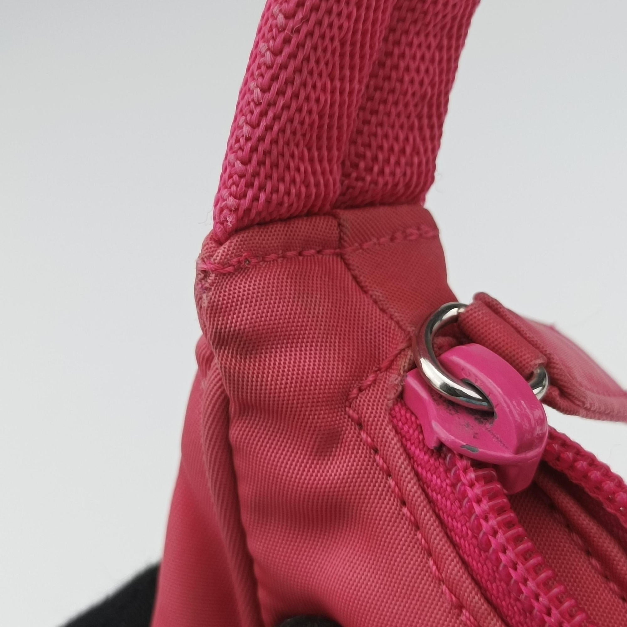 Re-Edition2000 Pink nylon 1NE515 16リエディション 2000 ピンク ナイロン 1NE515 16