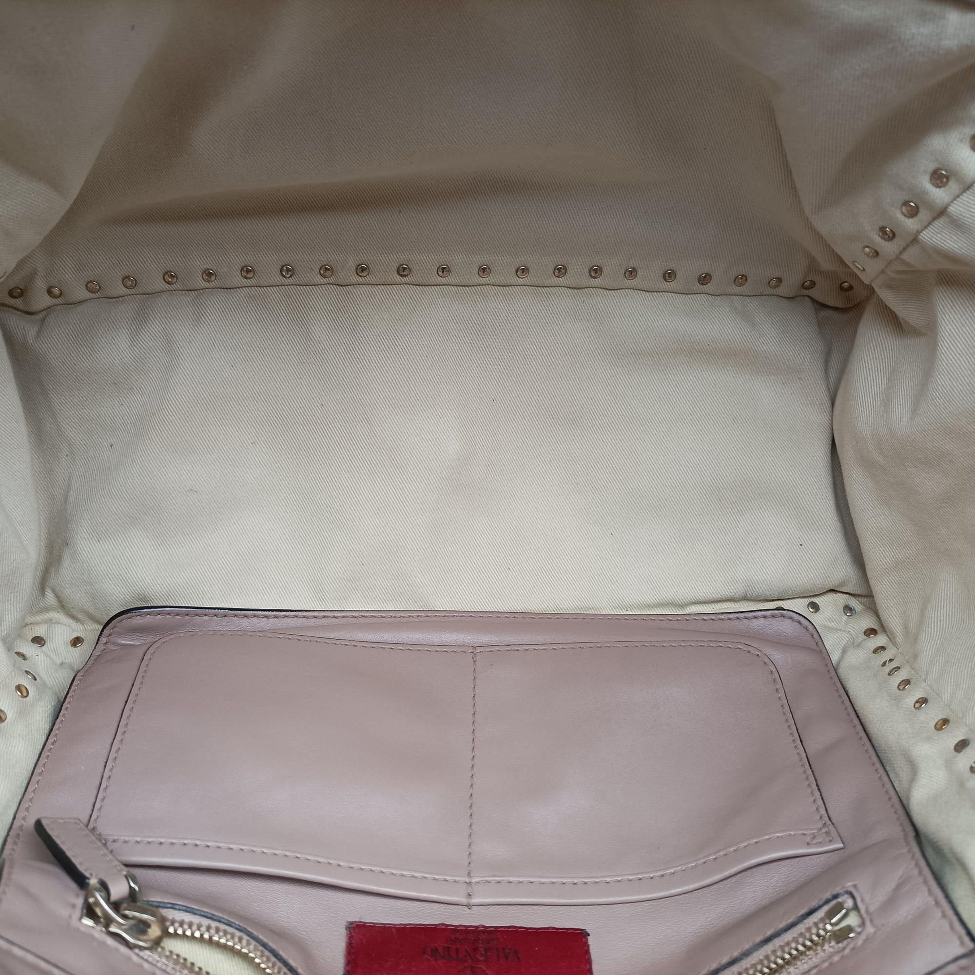 Rockstud Beige Leather BS-C970BOL1ロックスタッズ ベージュ レザー BS-C970BOL1