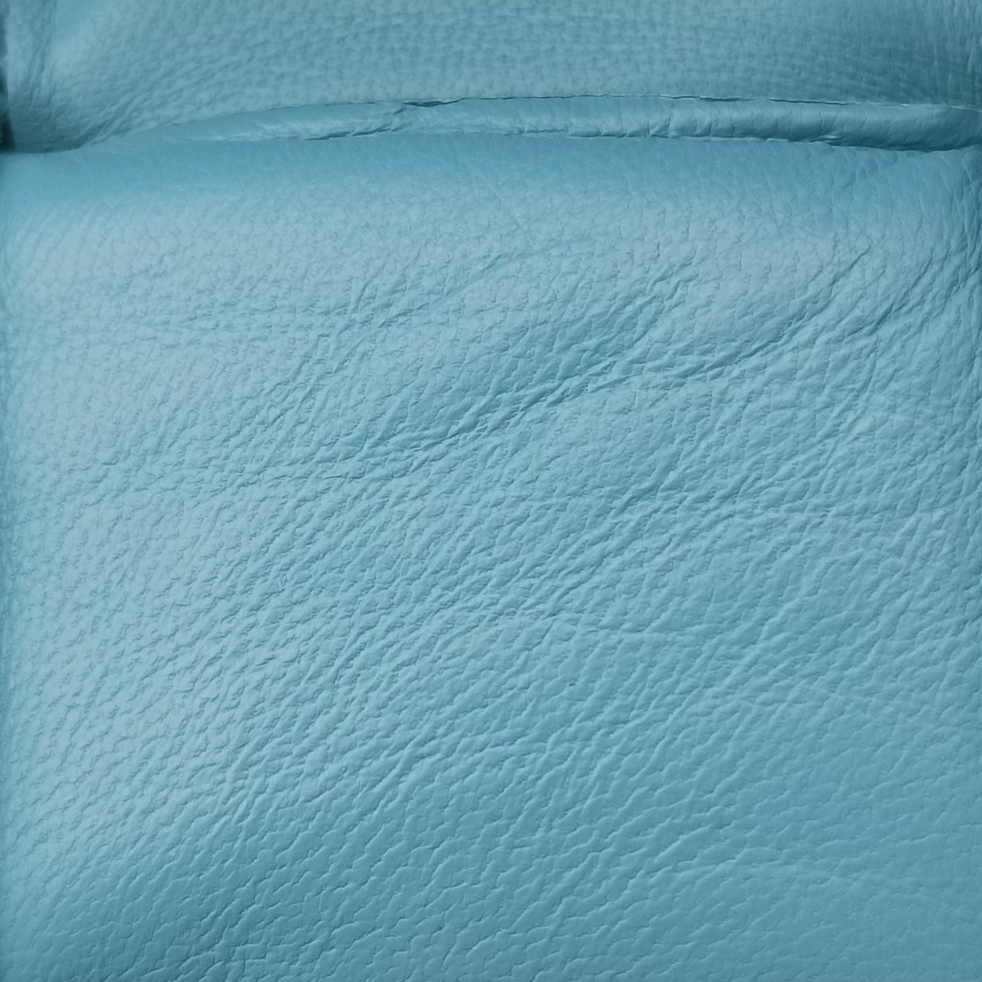 Padded Cassette Blue lambskin B09227447Nパデッド カセット ブルー ラムスキン B09227447N