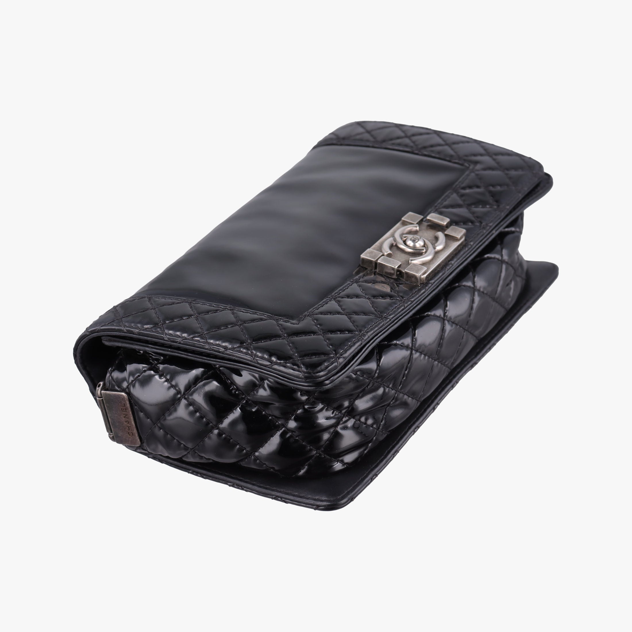 BOY CHANEL Black Patent leather A67946 18501152ボーイシャネル ブラック パテント A67946 18501152