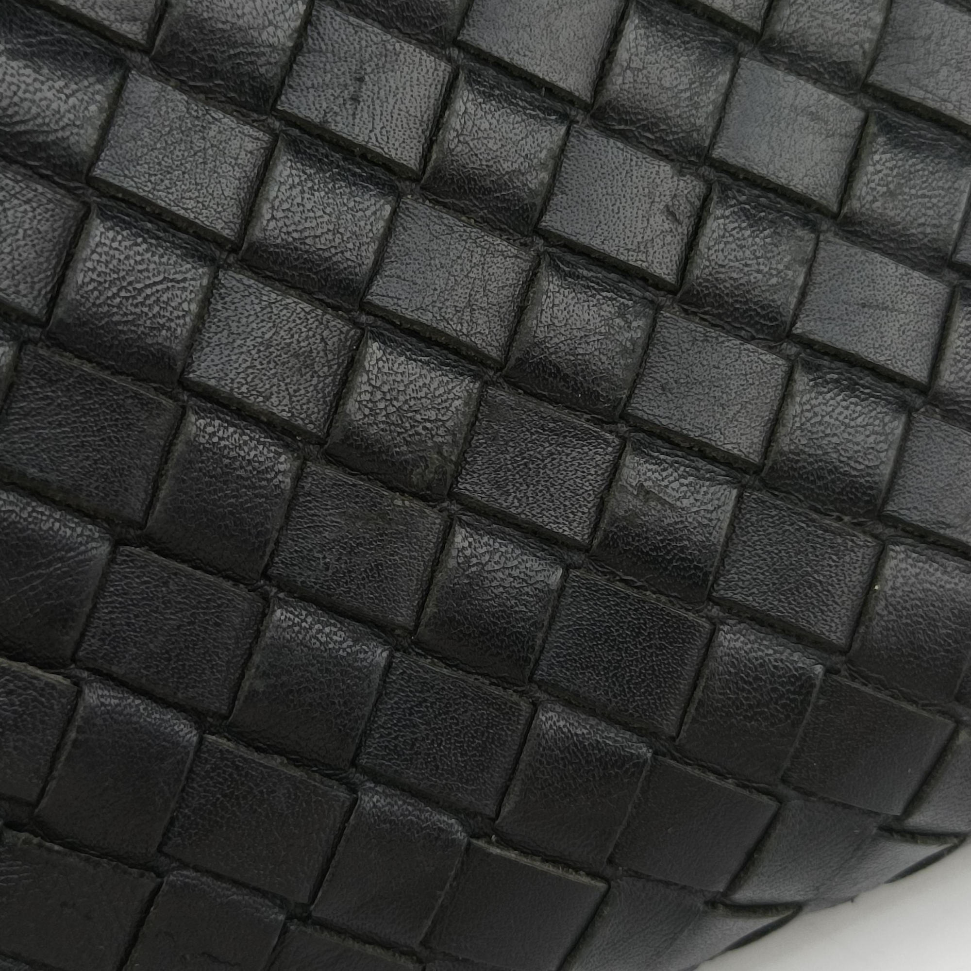 Intrecciato Black lambskin B02867597Wイントレチャート ブラック ラムスキン B02867597W