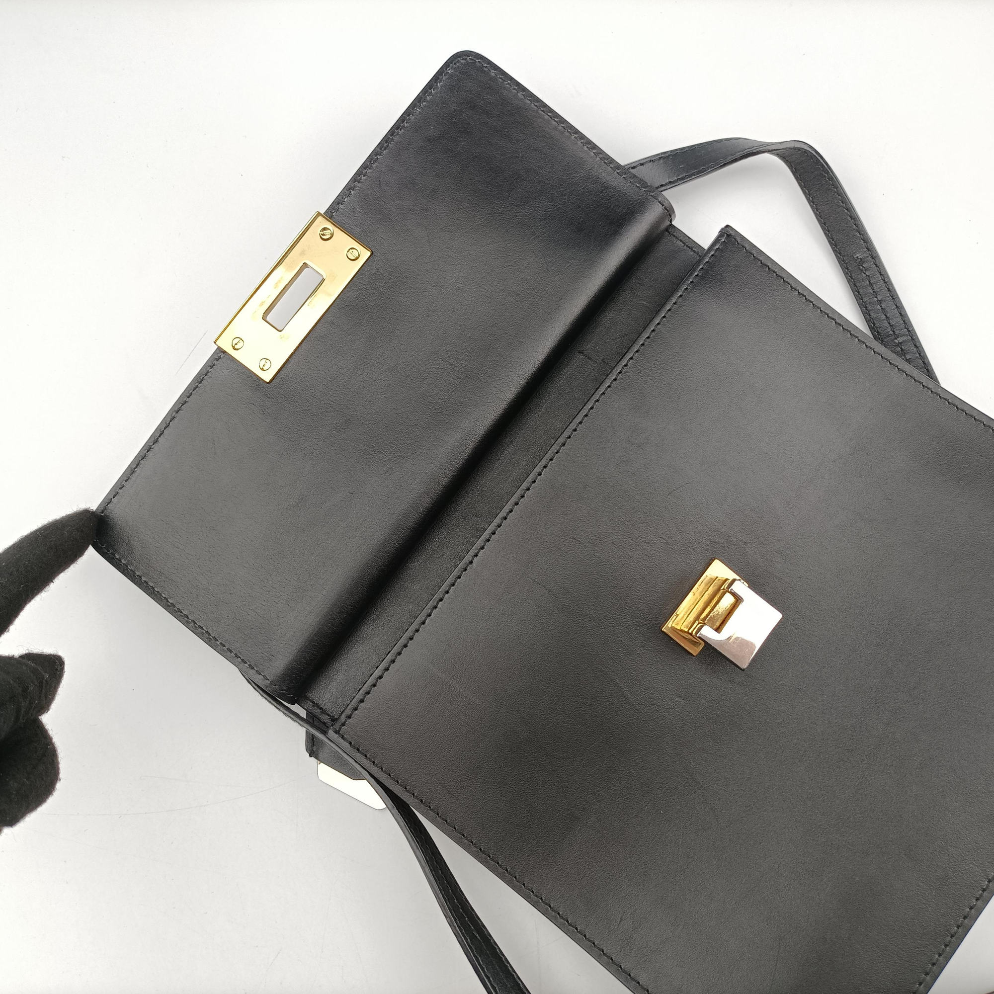 Le Dix Cartable Black leather 332235.1000.H.528147ル ディス カルターブル ブラック レザー 332235.1000.H.528147
