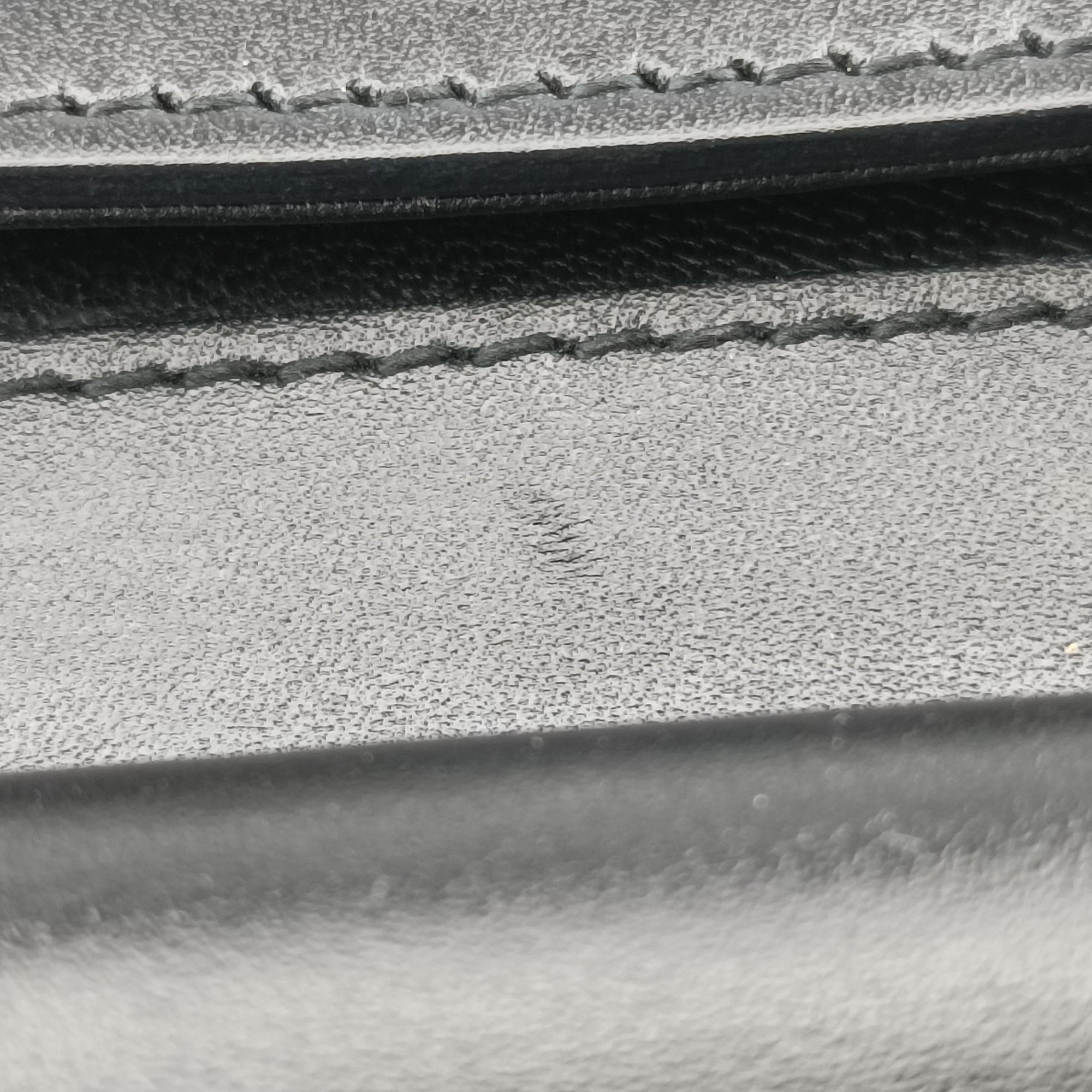 Le Dix Cartable Black leather 332235.1000.H.528147ル ディス カルターブル ブラック レザー 332235.1000.H.528147