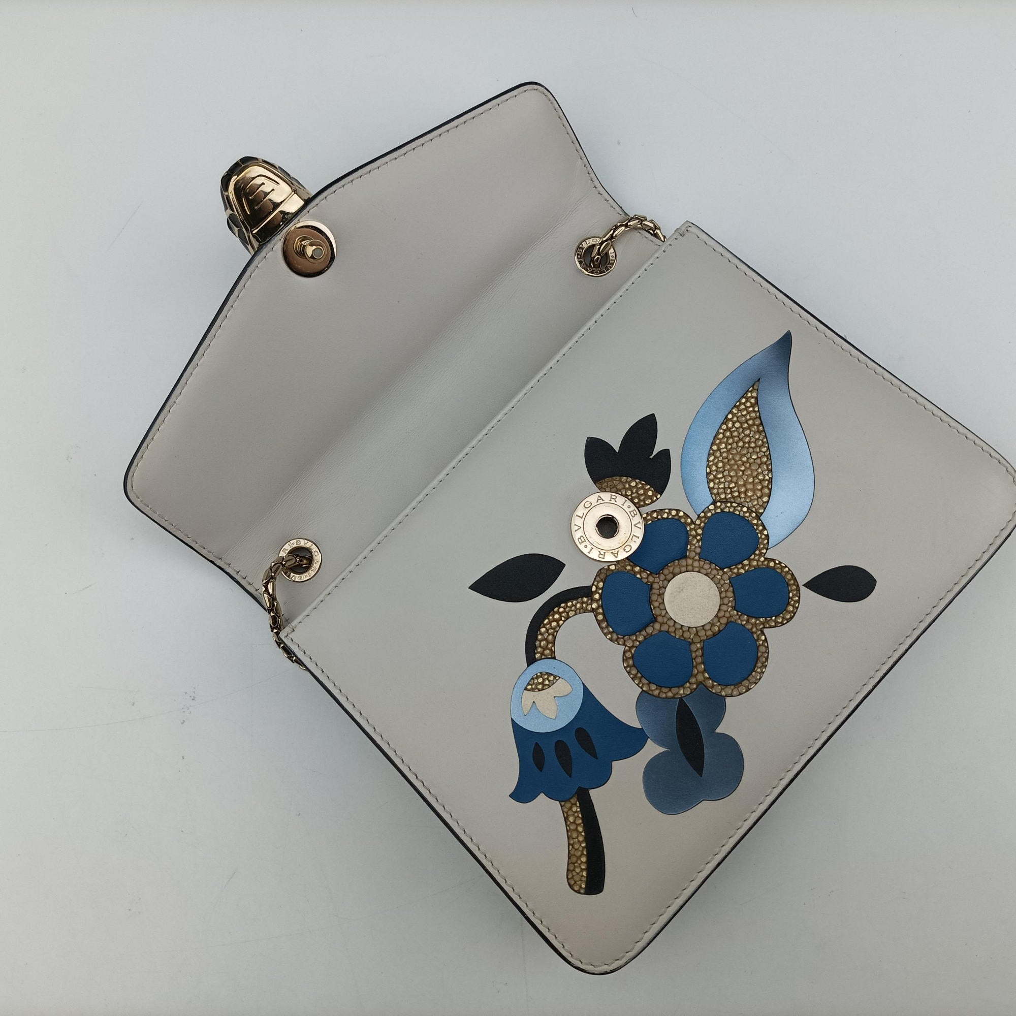 SERPENTI FOREVER White Leather LA.N16.283155セルペンティ フォーエバー ホワイト レザー LA.N16.283155