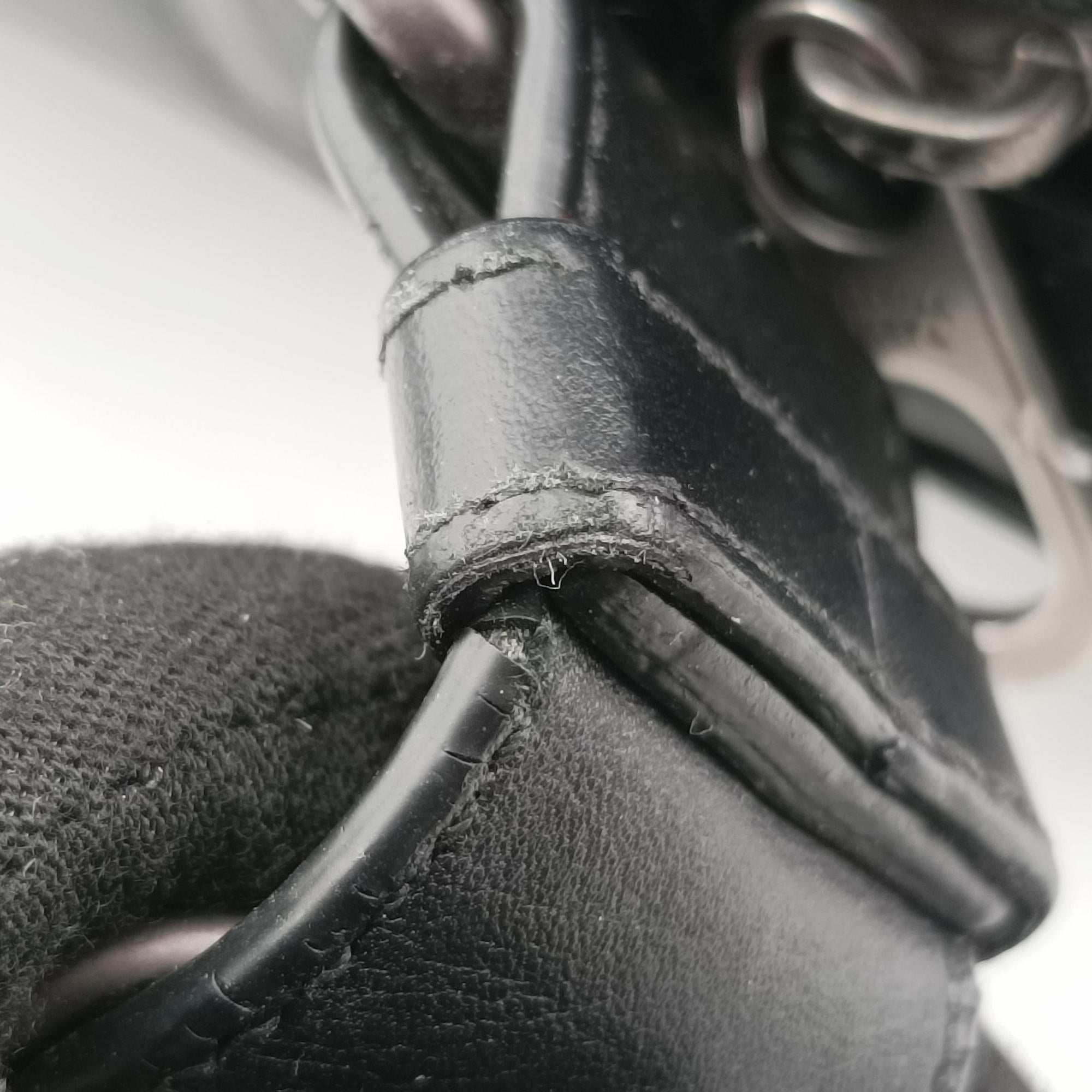 Intrecciato Black lambskin B05150480Tイントレチャート ブラック ラムスキン B05150480T