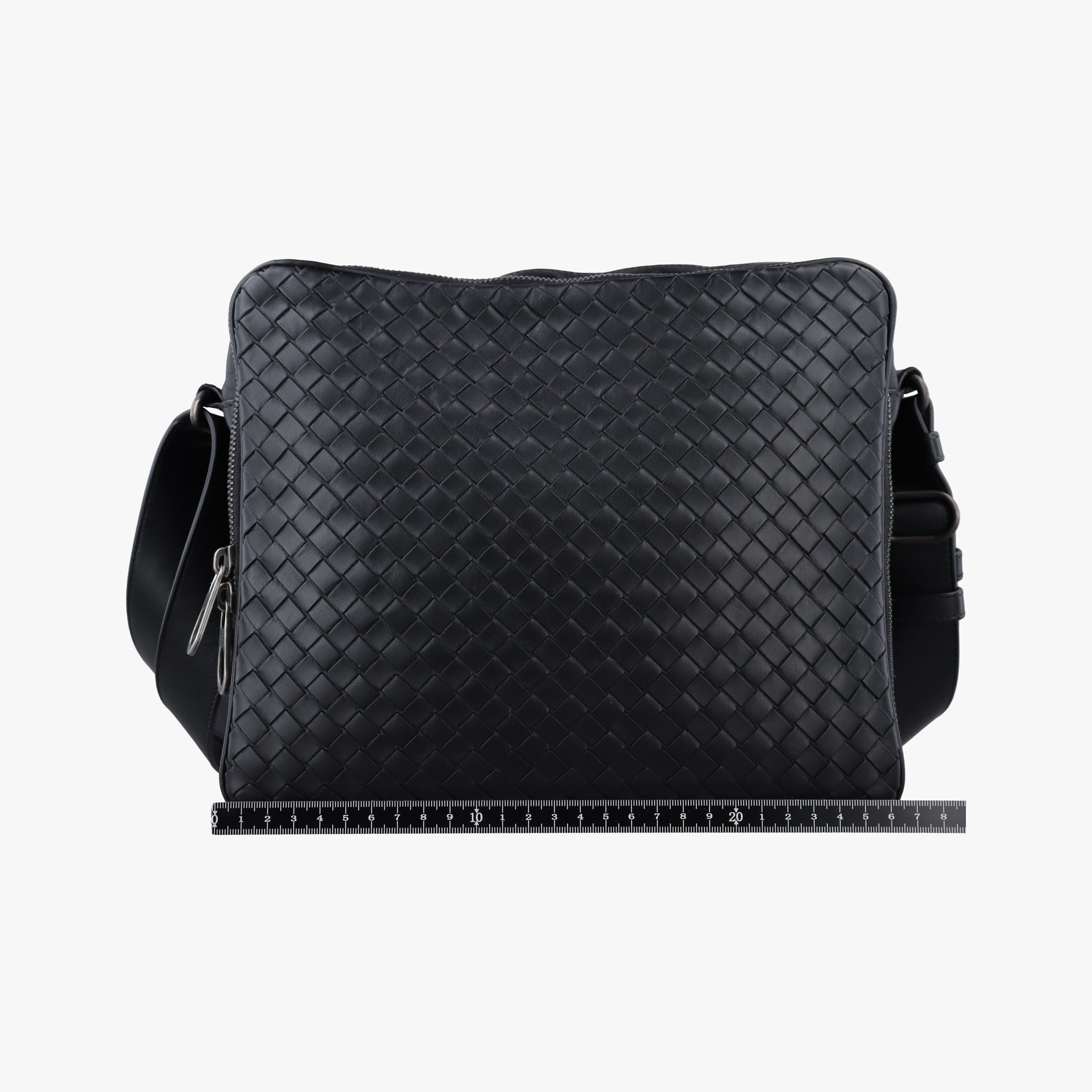 Intrecciato Black lambskin B05150480Tイントレチャート ブラック ラムスキン B05150480T